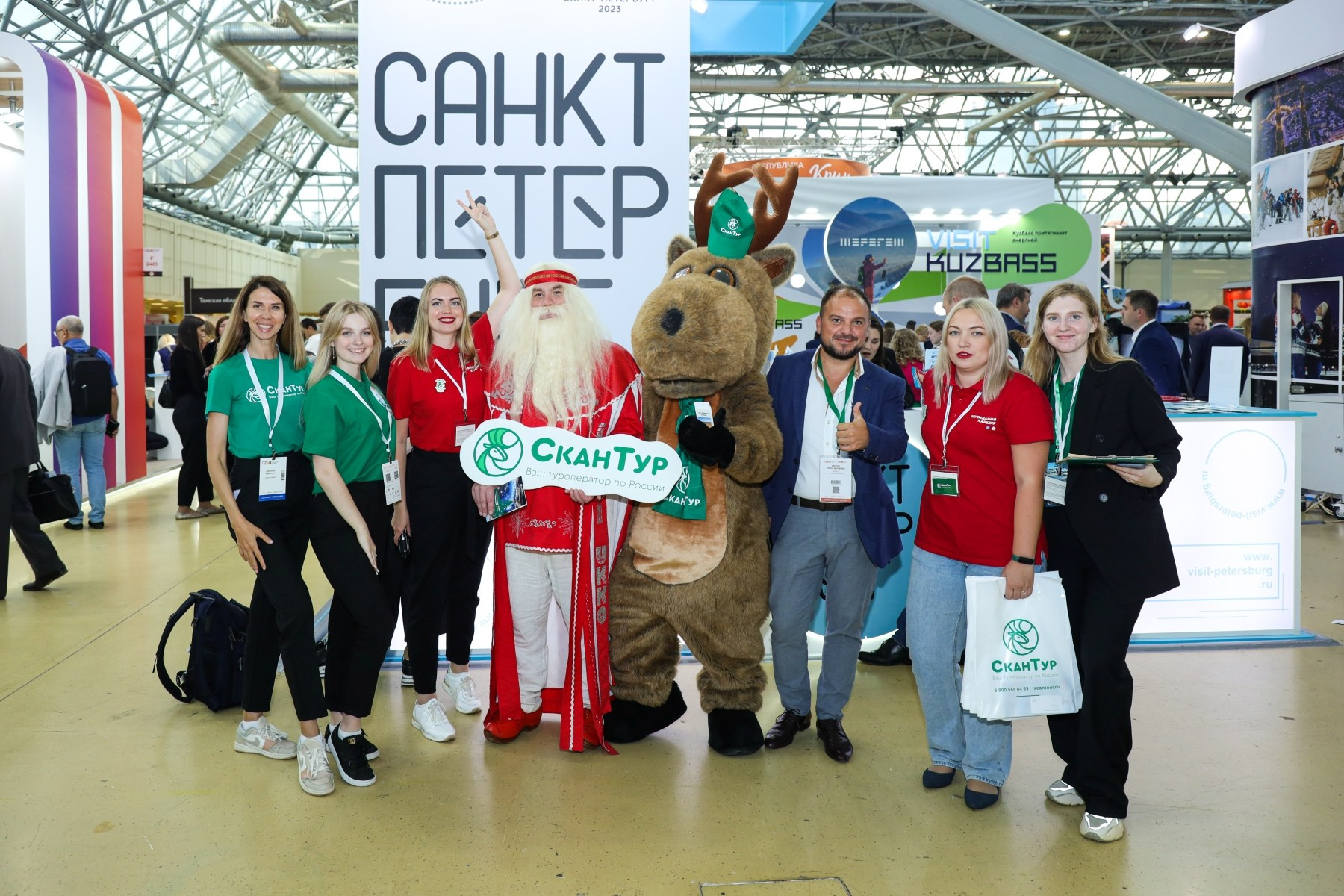 Съёмка стенда на выставке. Фотограф на мероприятие в Москве Марик