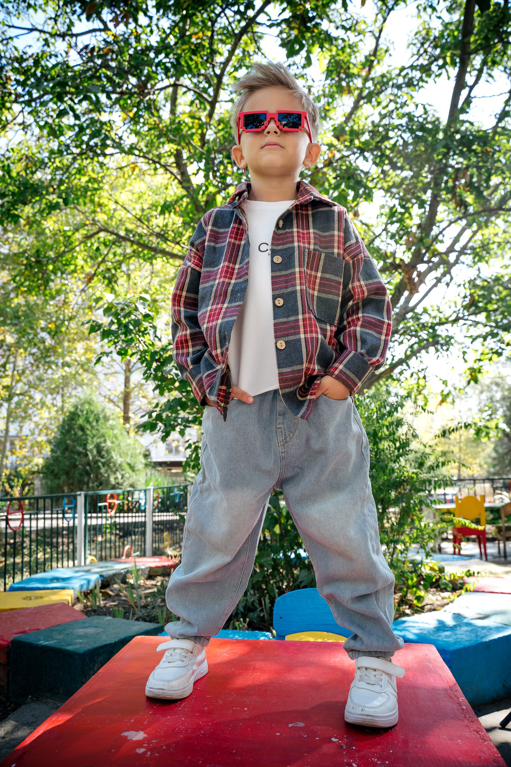 Выпускные альбомы, школьные фотосессии в городе Новороссийске