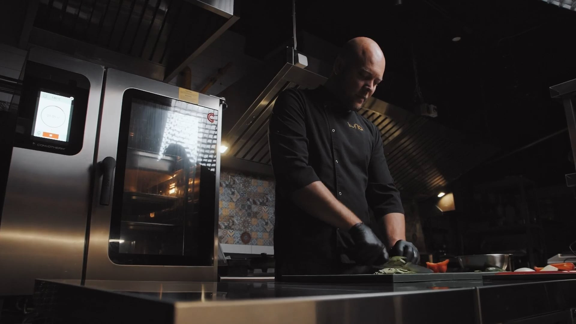 Видео для бизнеса в Пятигорске. Видеограф на свадьбу в Пятигорске и КМВ Руслан Аджикеримов