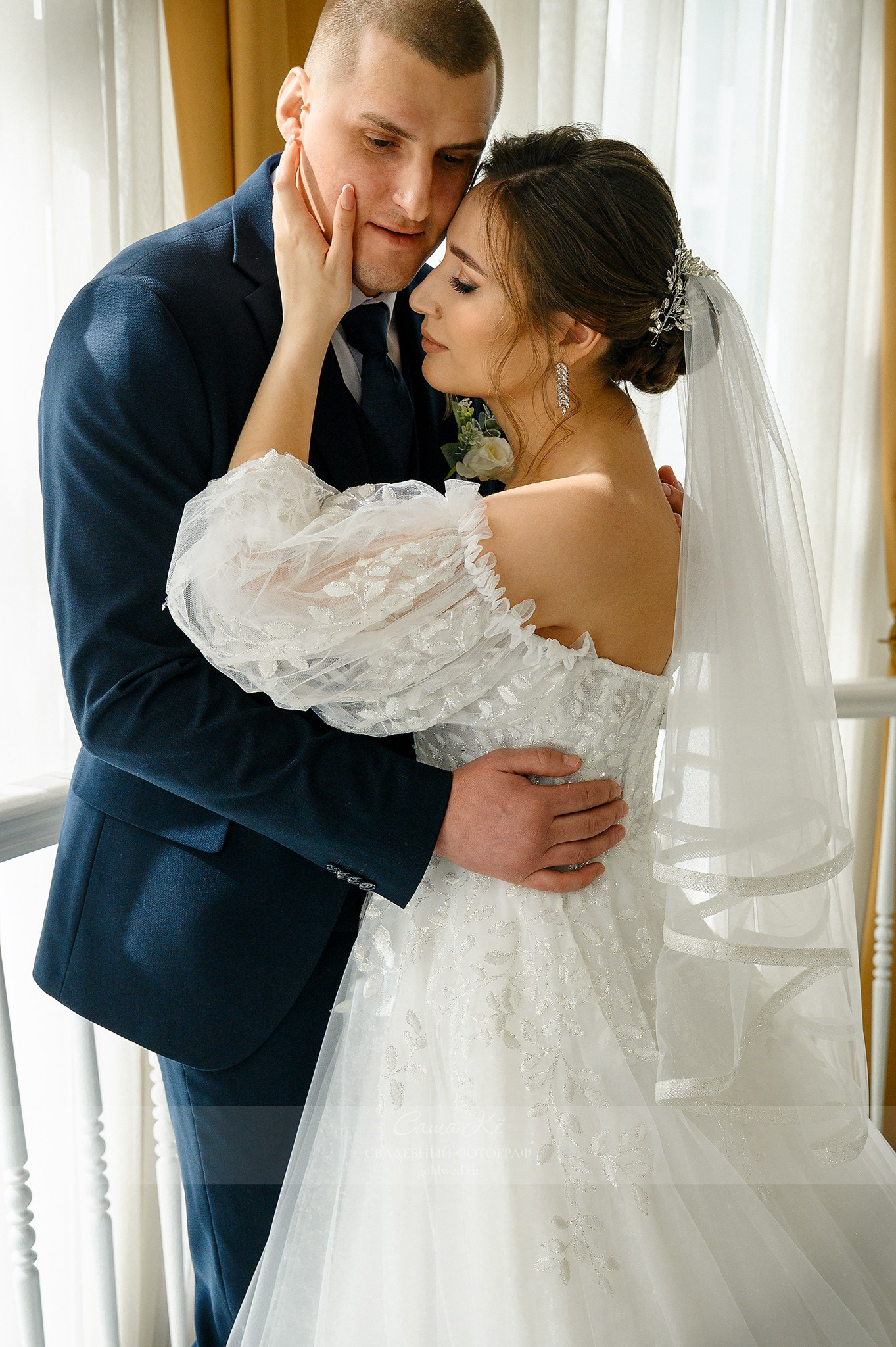 Свадебная фотосессия С&А на Садовой, 19. Свадебный, семейный и event фотограф в Новосибирске и Новосибирской области Саша Кё