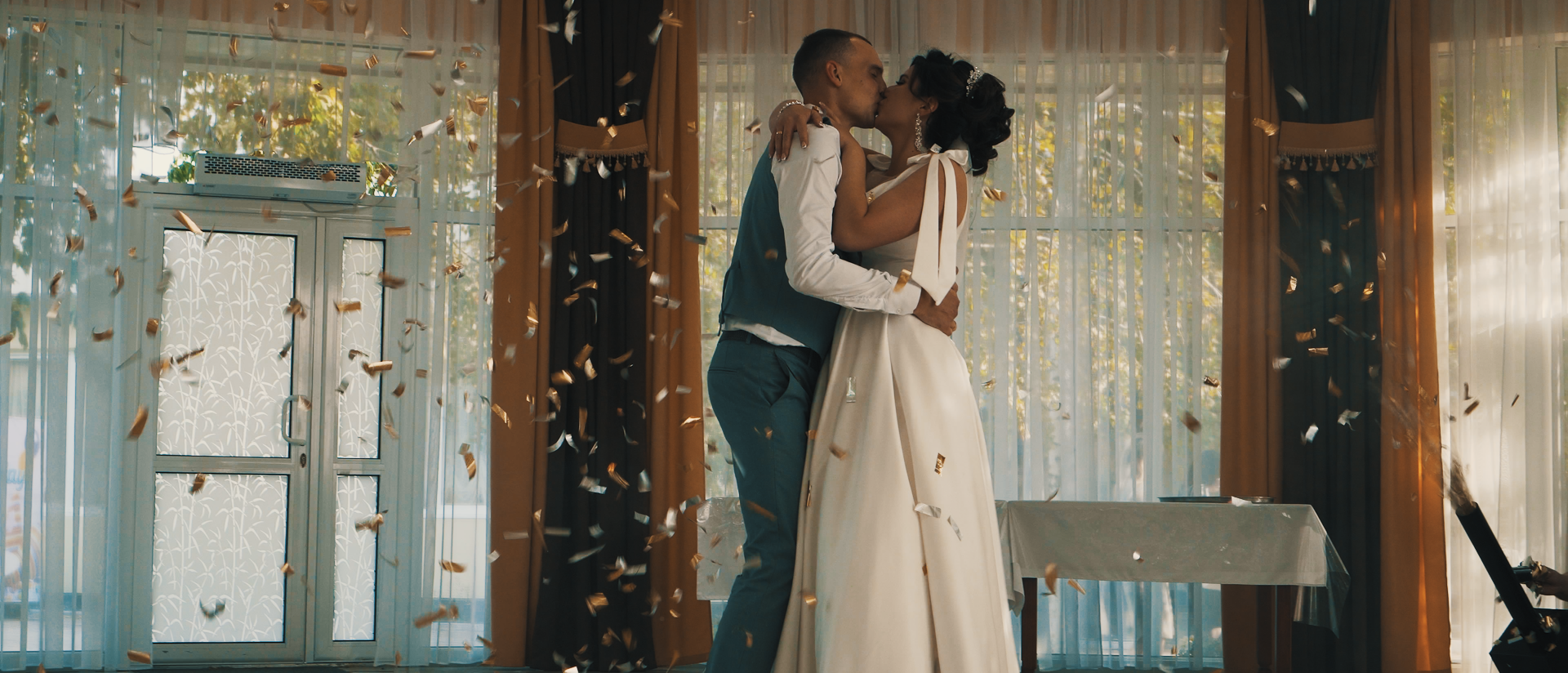 Тизер свадьбы. Инстаклип. Свадебный клип. Свадебное видео. Свадебный ф. Видеосъемка, видеограф в Донецке Николай Хоришко