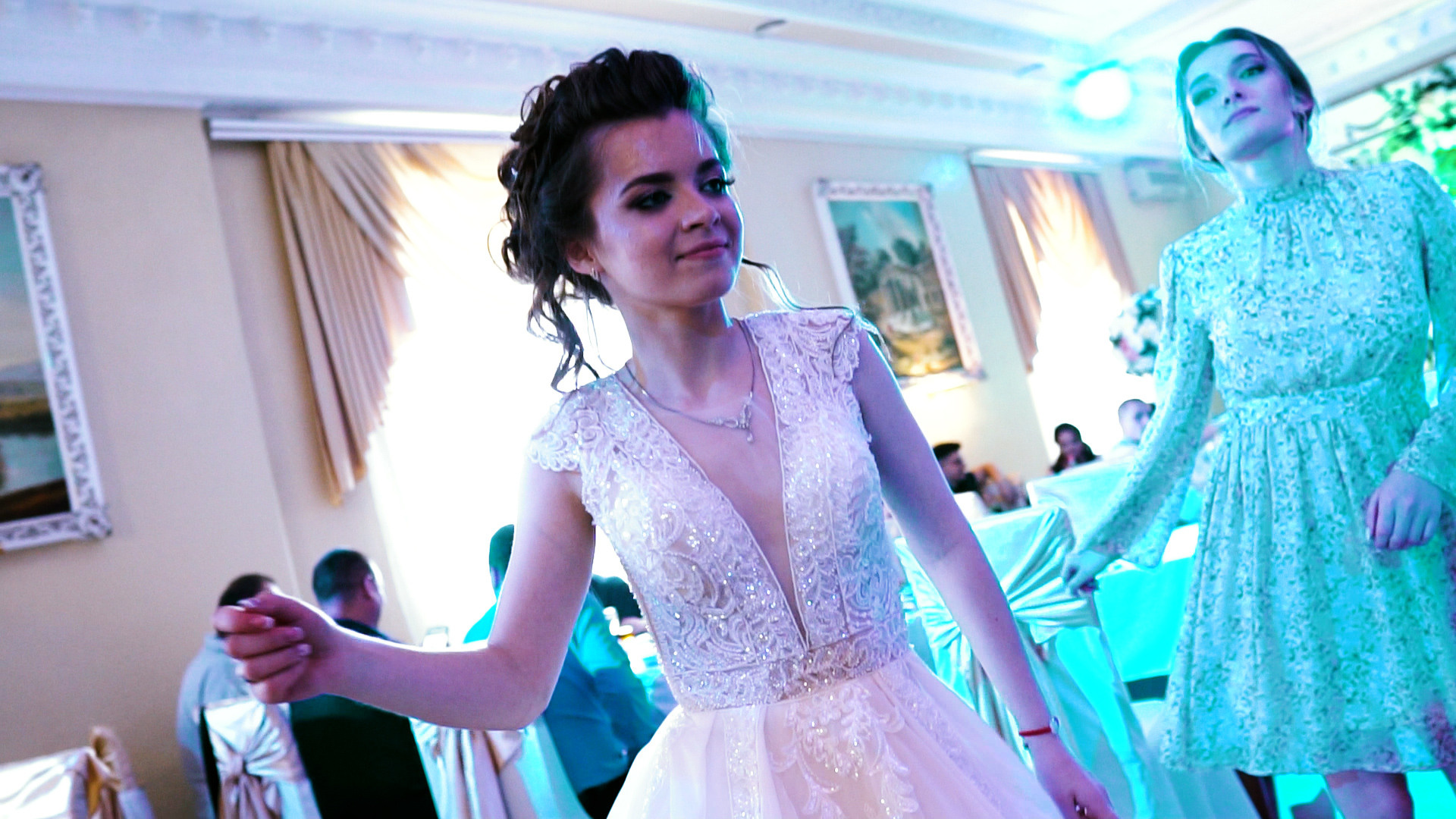 Тизер свадьбы. Инстаклип. Свадебный клип. Свадебное видео. Свадебный ф. Видеосъемка, видеограф в Донецке Николай Хоришко