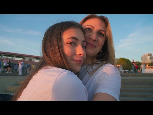 Видео о фотосъемке выпускников. Стильные выпускные фотоальбомы