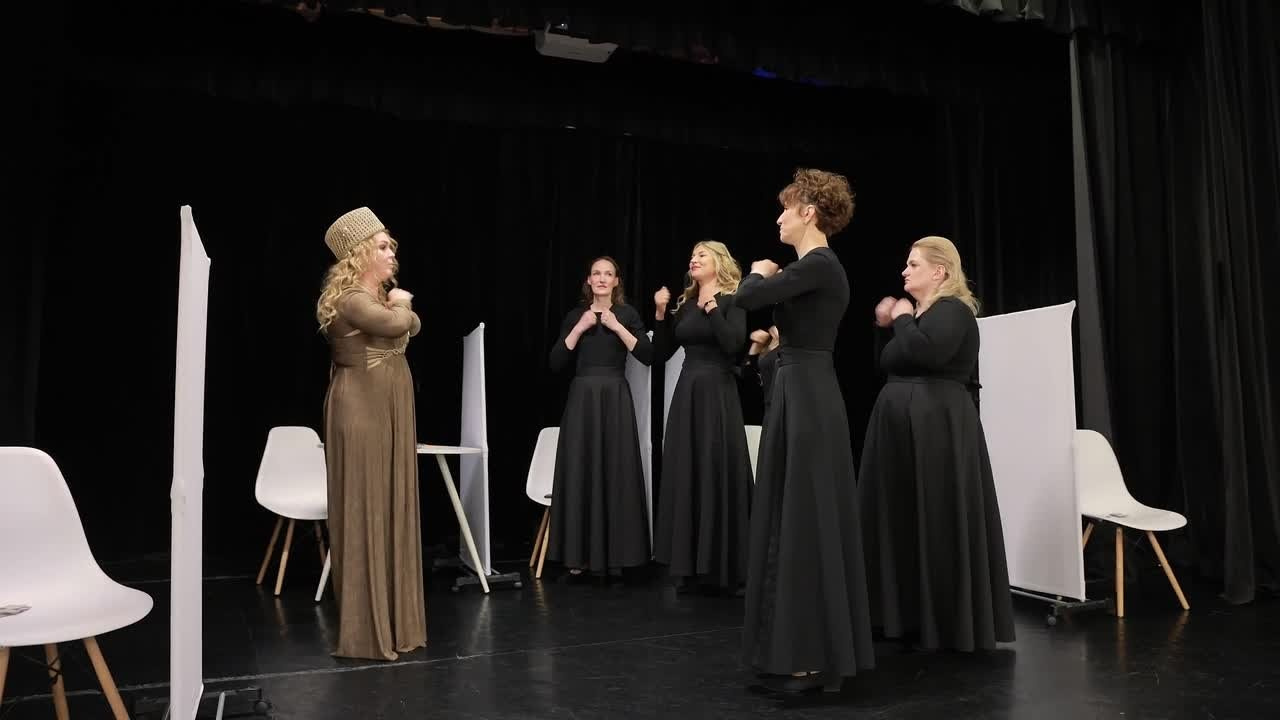 ЖиваЯ — театр Ксении Сосновских