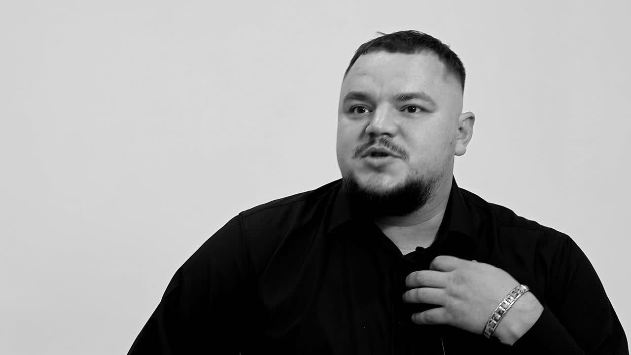 Интервью. ЗЕРКАЛО ГОРОДА — социальный фото- проект Нижнего Новгорода о счастье, любви и доброте друг к другу