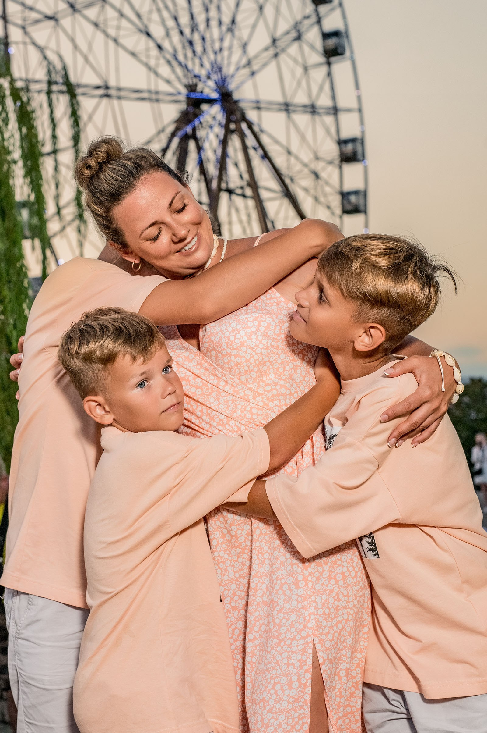 Мамино счастье - семейные кадры в Сочи