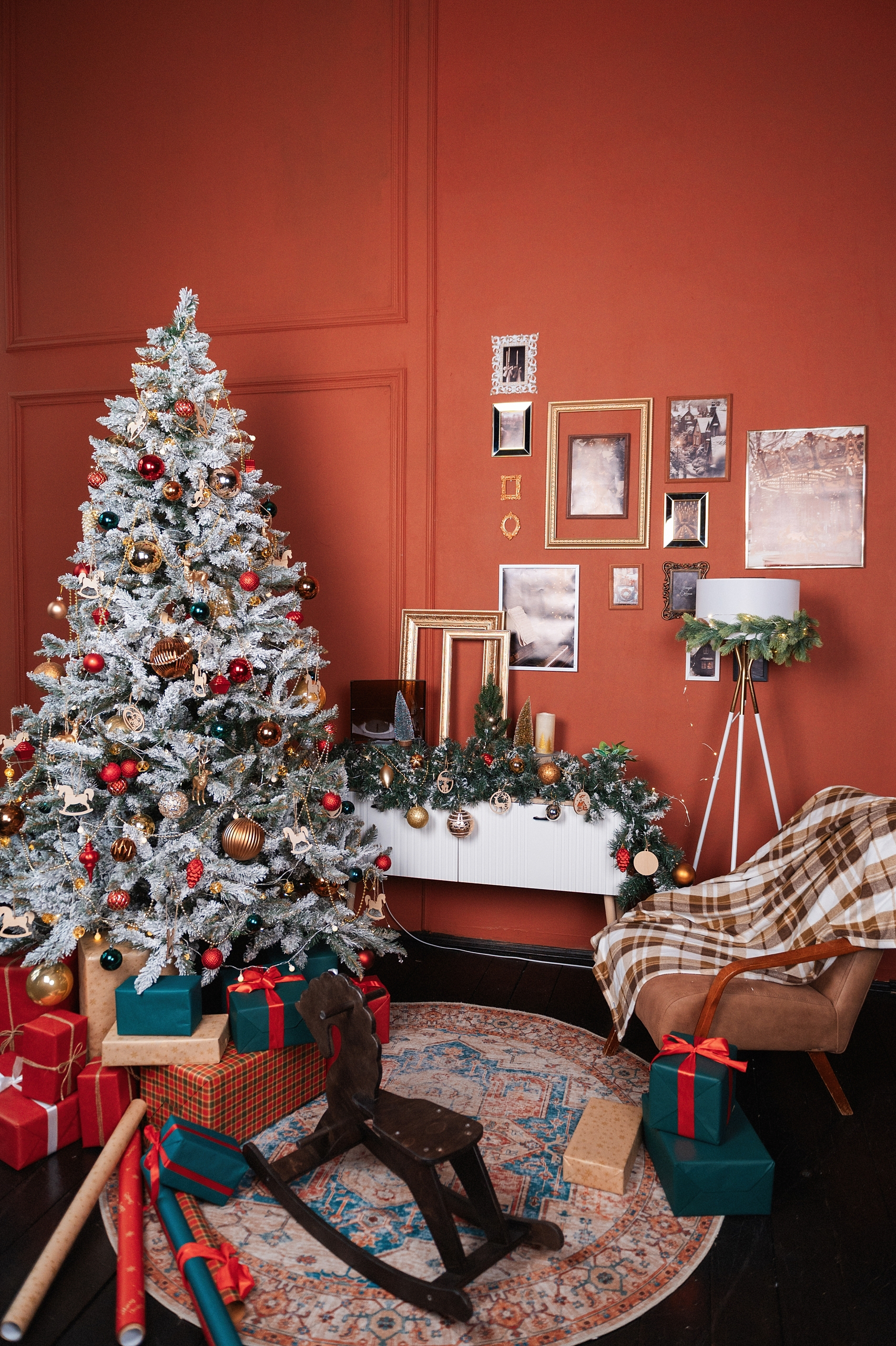 Ламповая темный зал