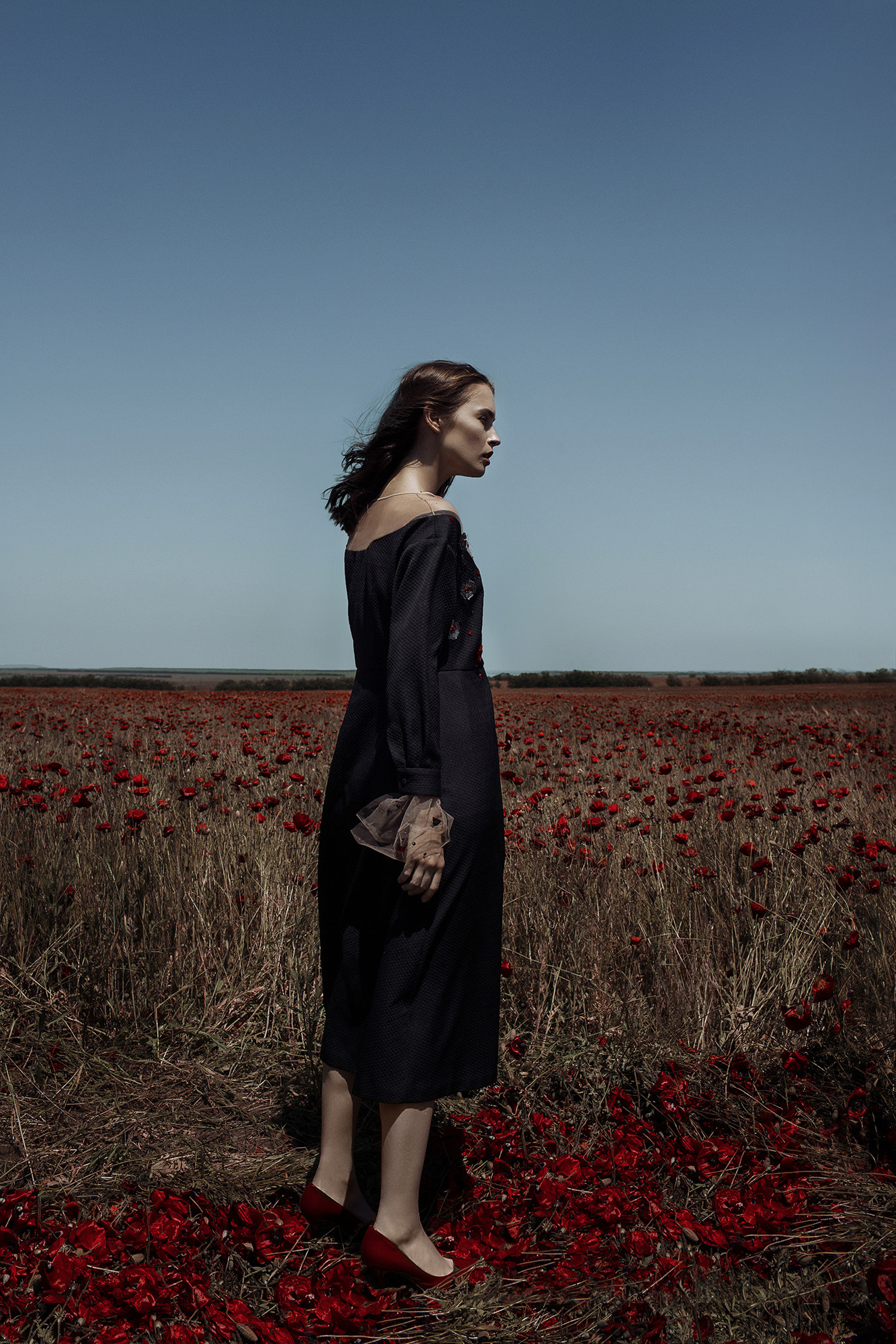 Fashion photo session in flowers Moscow