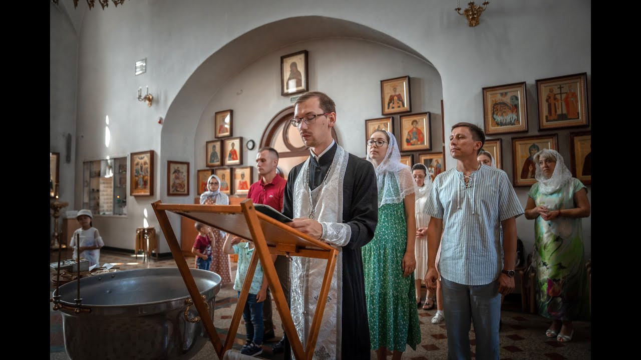Фильмы о вашем таинстве. Фото- и видеосъёмка крещения и венчания. Фотограф на крещение Москва