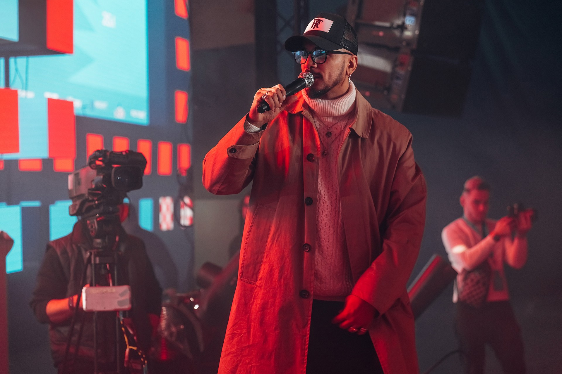 Портфолио фотографа в Санкт-Петербурге | Портреты, концерты, реклама, автоспорт, событийная и предметная съемка