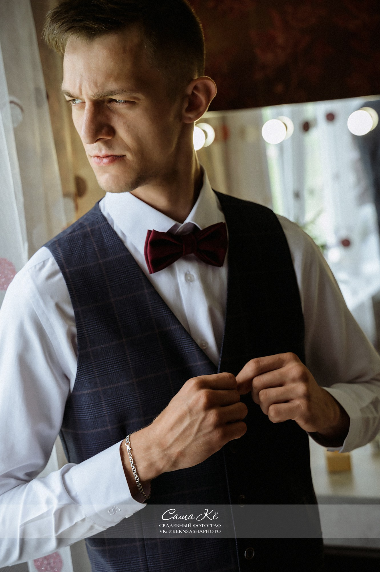 Камера фиксирует удовольствие от прогулок по центру города. Профессиональный фотограф из Новосибирска — Саша Кё.