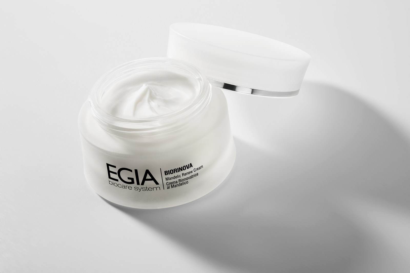 Коммерческий фотограф Максим Стриганов