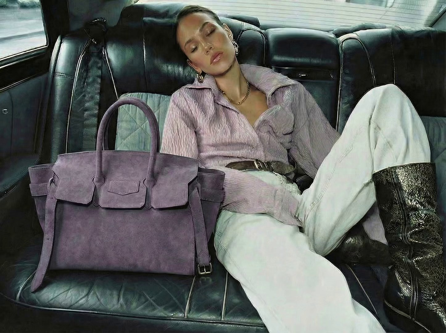 ИИ-видео. ИИ КОНТЕНТ ДЛЯ БРЕНДОВ DARIA_AICREATES