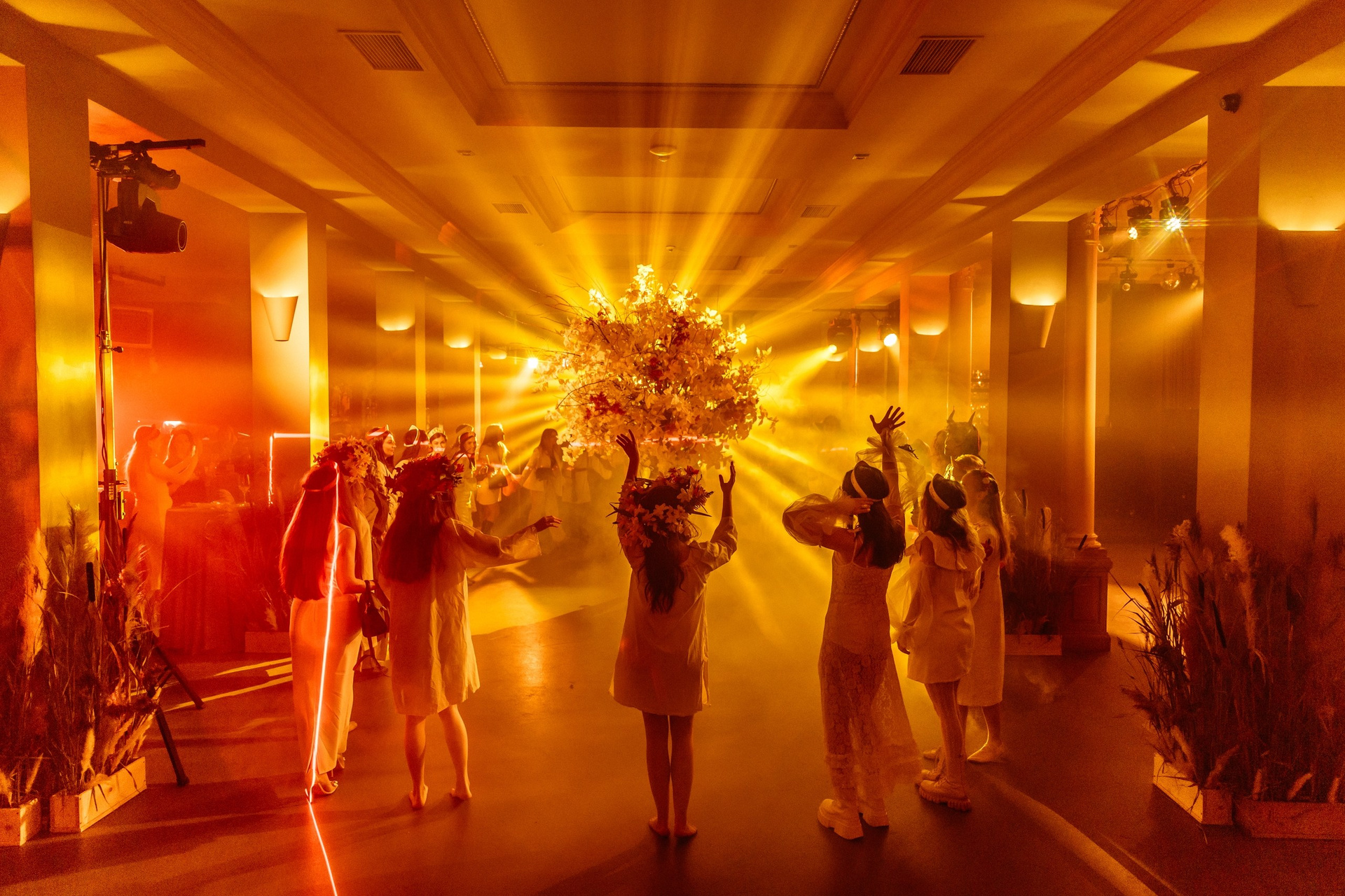 ВИДЕО КОРПОРАТИВОВ. Портфолио свадебного фотографа. Роман Каргаполов