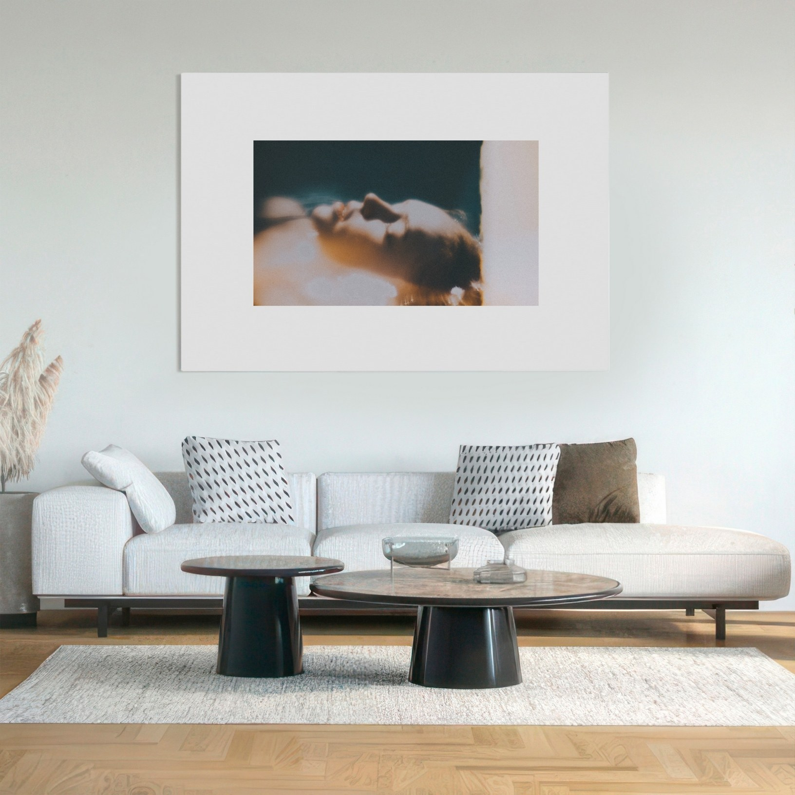 SOMETIMES SHE LOVES. Eduard Kopysov — International visual artist