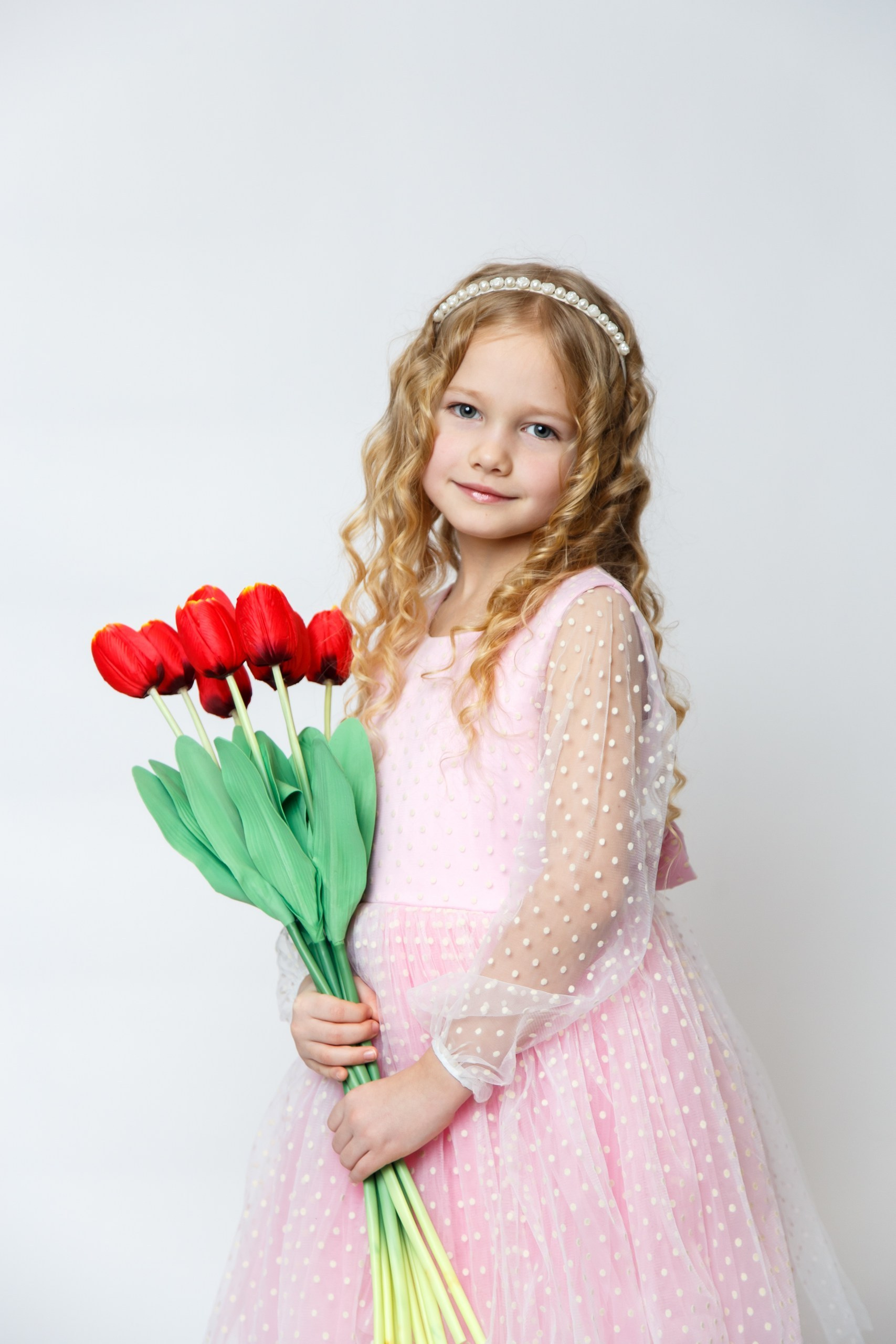 Выпускные альбомы. Akhmadeevmedia.ru