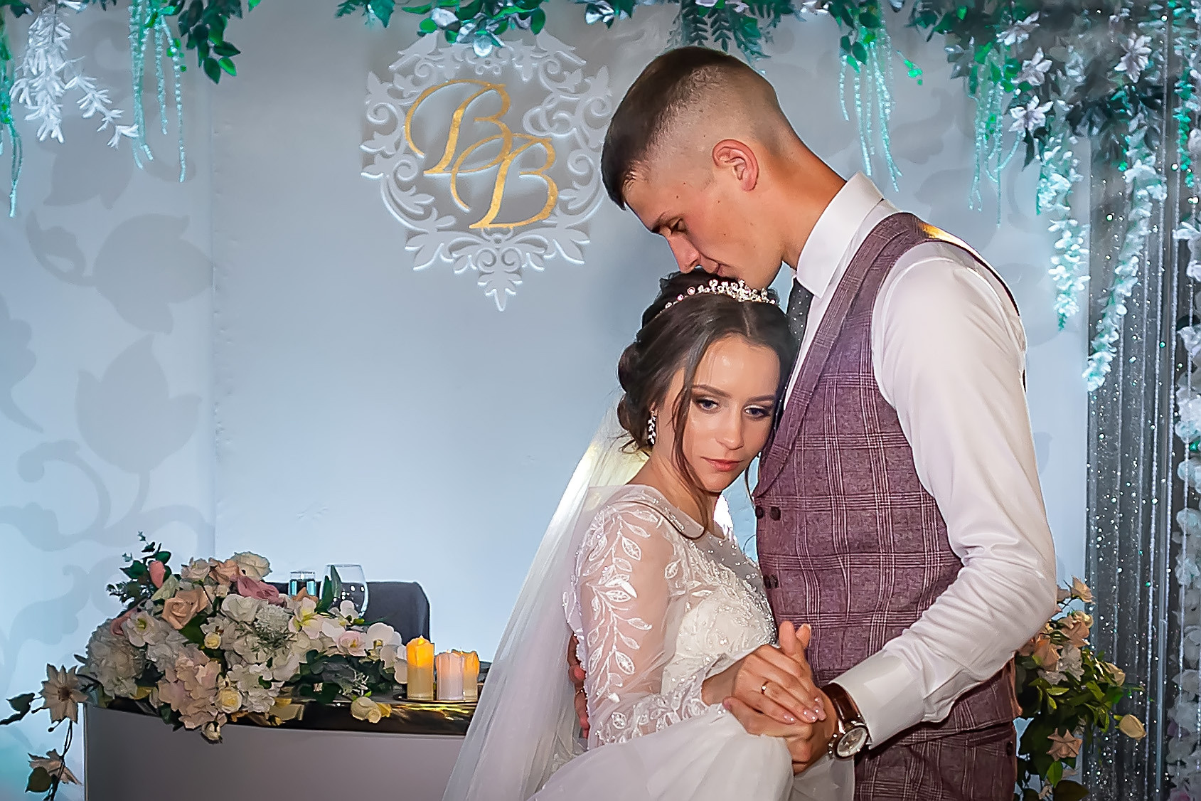 Свадебный фотограф Марина Суворова и видеооператор Олег Петров