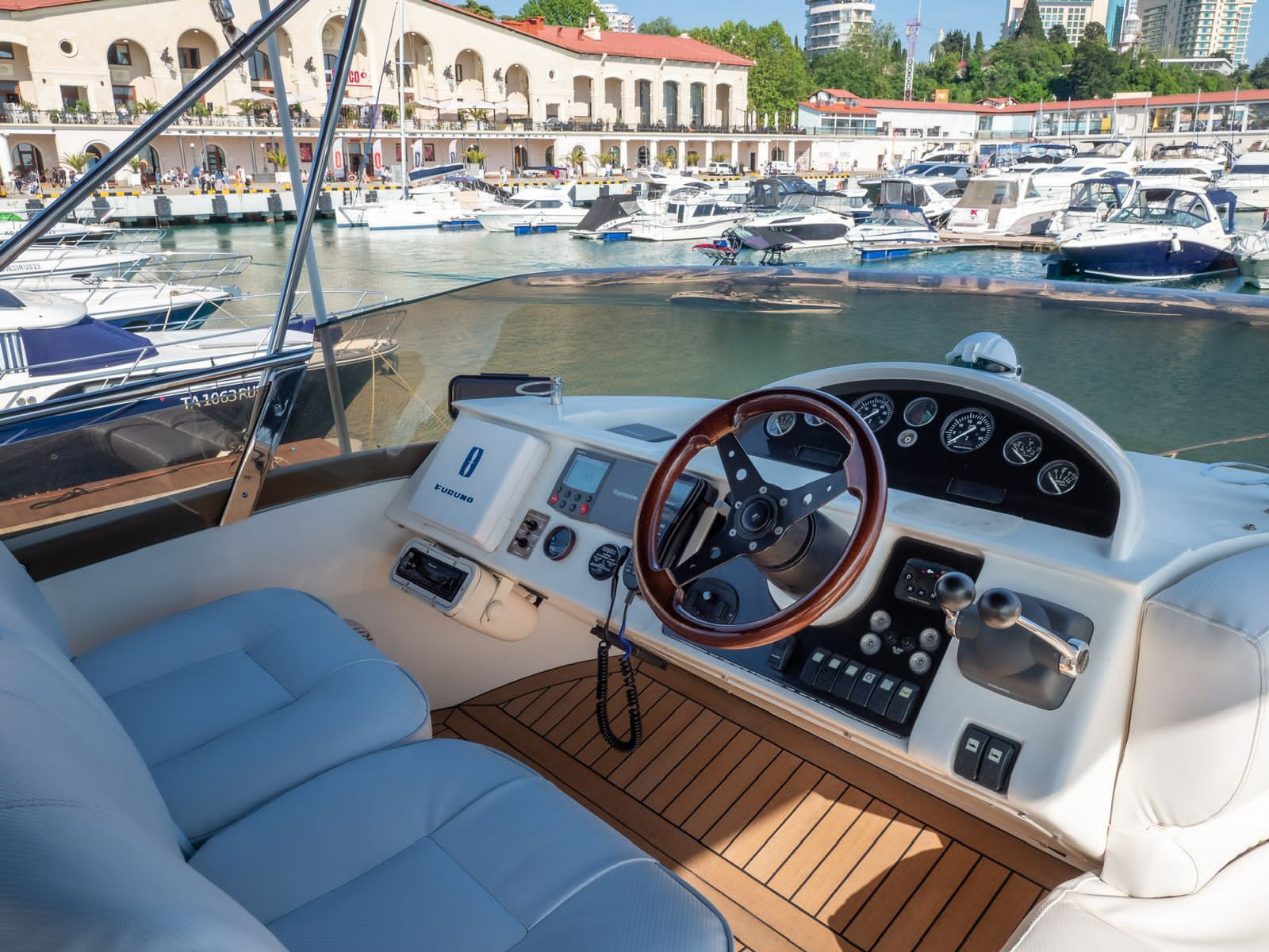 ПРЕМИУМ VIP ЯХТЫ В СОЧИ. Аренда Яхт в Сочи от Эконом до Премиум Класса