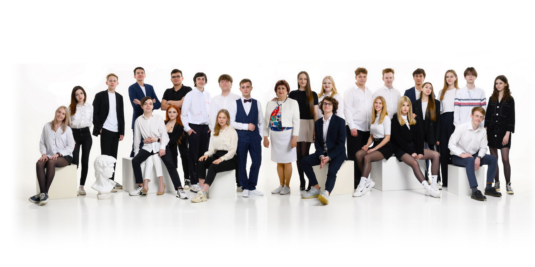 Выпускные альбомы в Ростове-на-Дону. Профессиональный фотограф в Ростове-на-Дону Станислав Бурдон