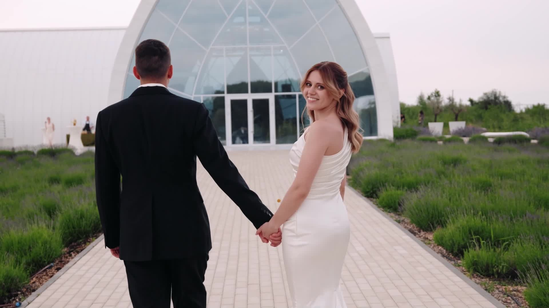 Свадебные фильмы. Видеограф Алексей Комаров