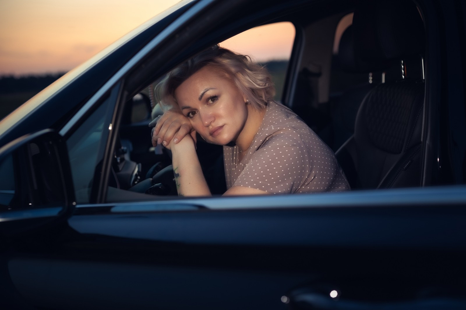 Портрет с Авто. Свадебный и репортажный фотограф в Москве и Московской области