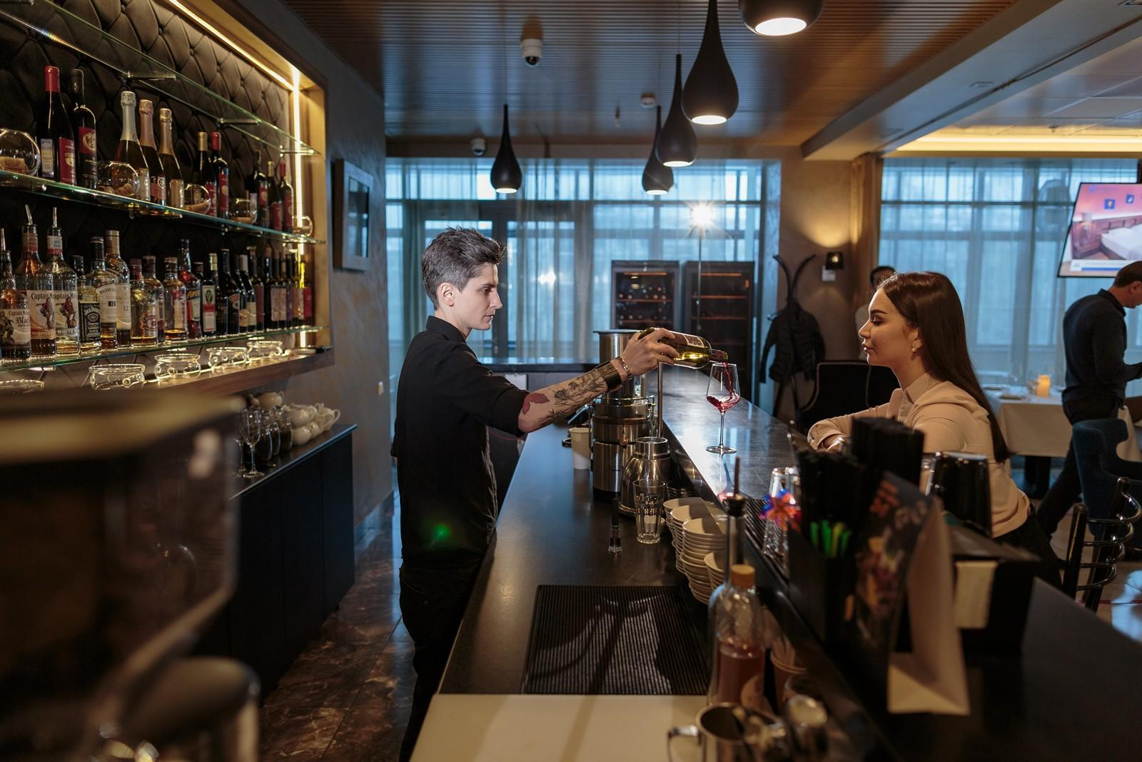 Бар ресторана Крым Гостиничного комплекса Севастополь. Свадебный и репортажный фотограф в Москве и Московской области