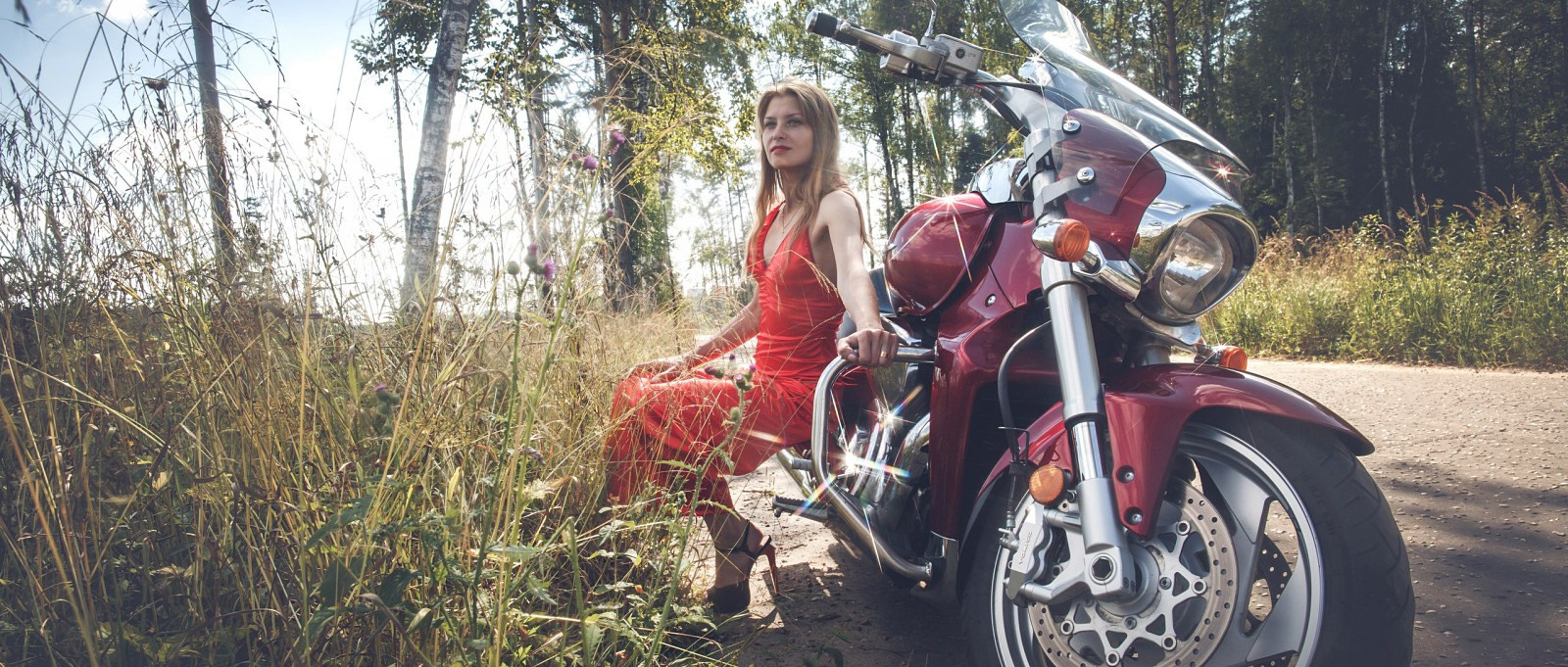 Портрет с мото. Свадебный и репортажный фотограф в Москве и Московской области