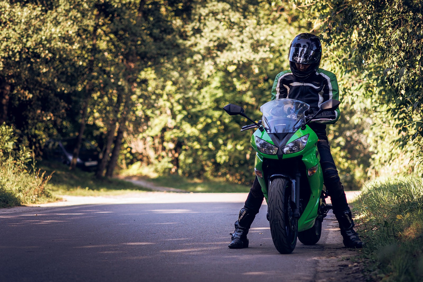 Мужской портрет с мото. Свадебный и репортажный фотограф в Москве и Московской области