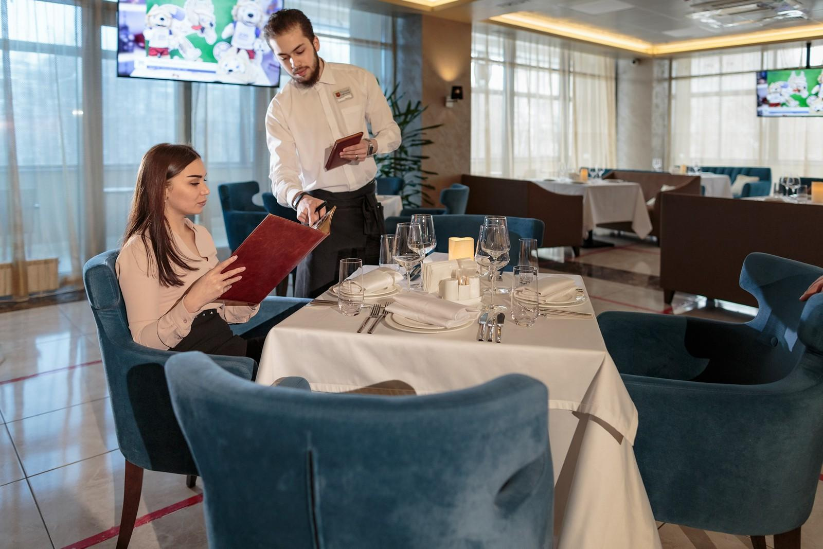 Ресторан Крым Гостиничного комплекса Севастополь. Свадебный и репортажный фотограф в Москве и Московской области