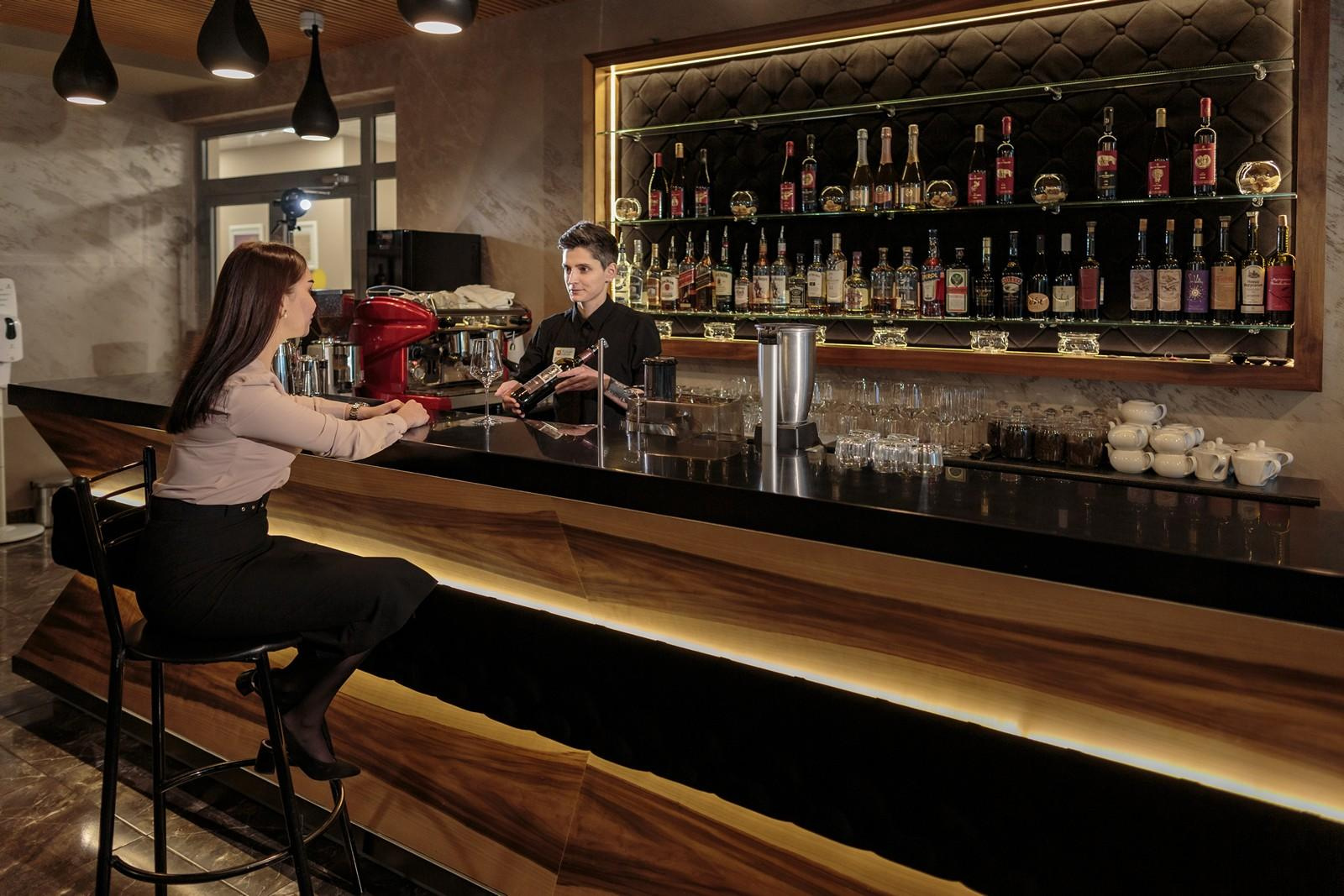 Бар ресторана Крым Гостиничного комплекса Севастополь. Свадебный и репортажный фотограф в Москве и Московской области