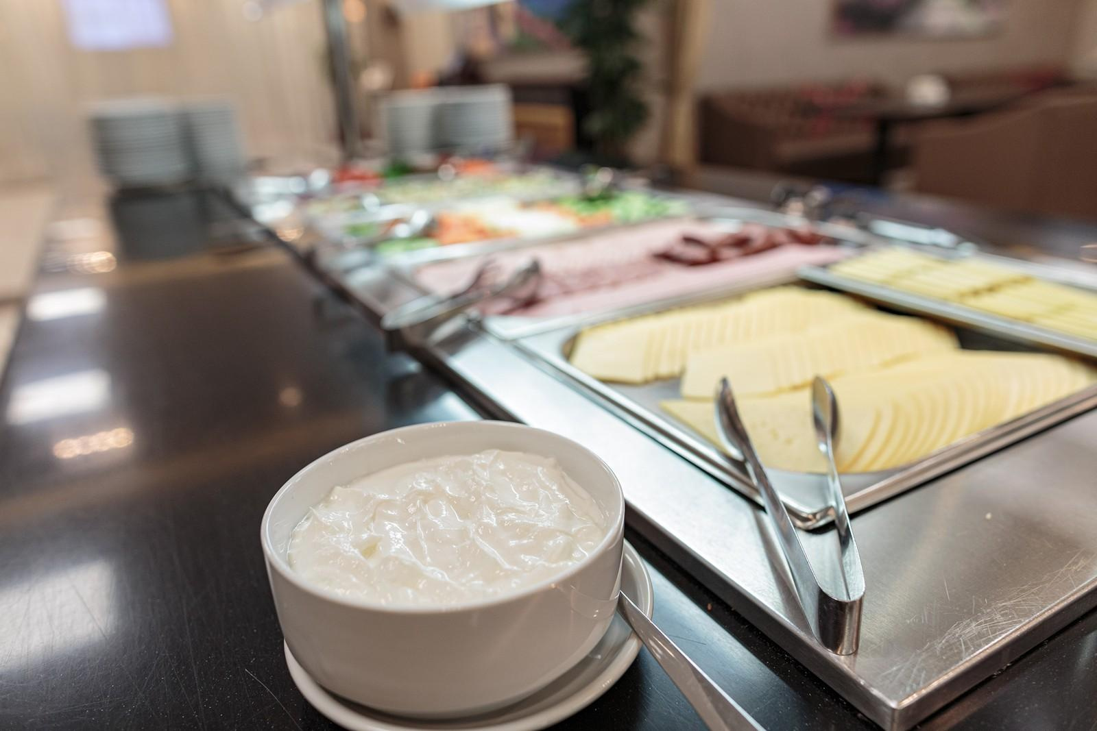 Шведский стол Гостиничного комплекса Севастополь. Свадебный и репортажный фотограф в Москве и Московской области