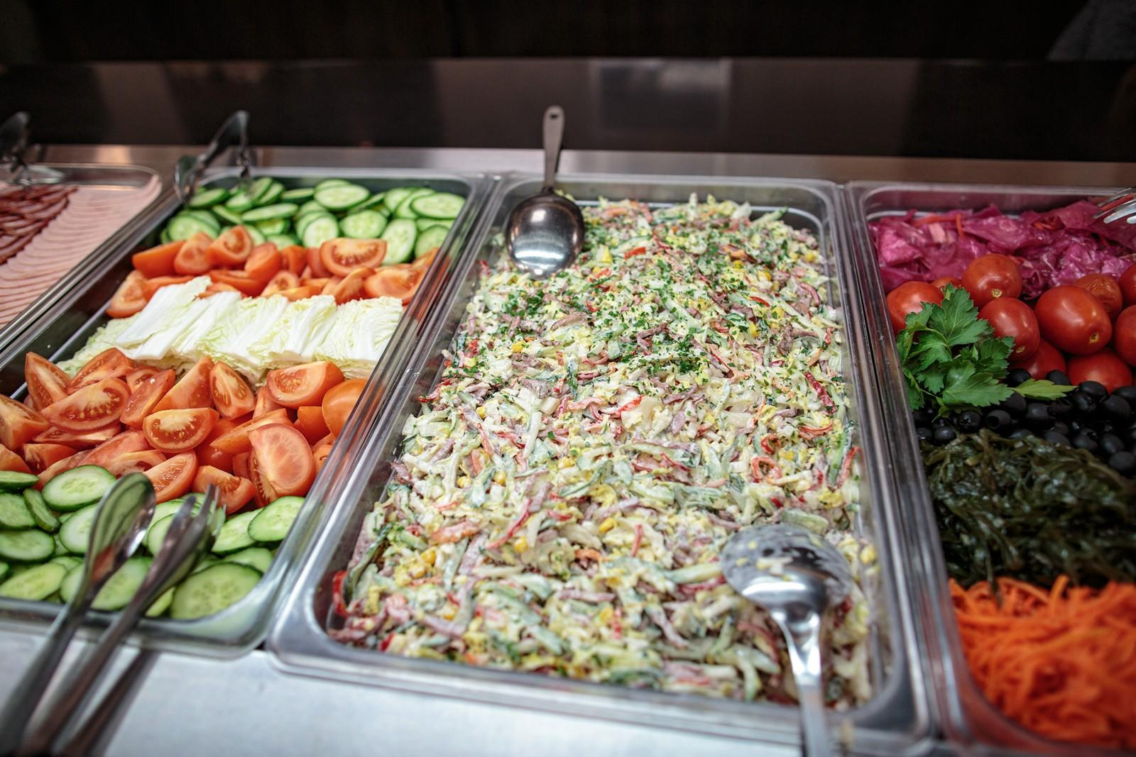 Шведский стол Гостиничного комплекса Севастополь. Свадебный и репортажный фотограф в Москве и Московской области