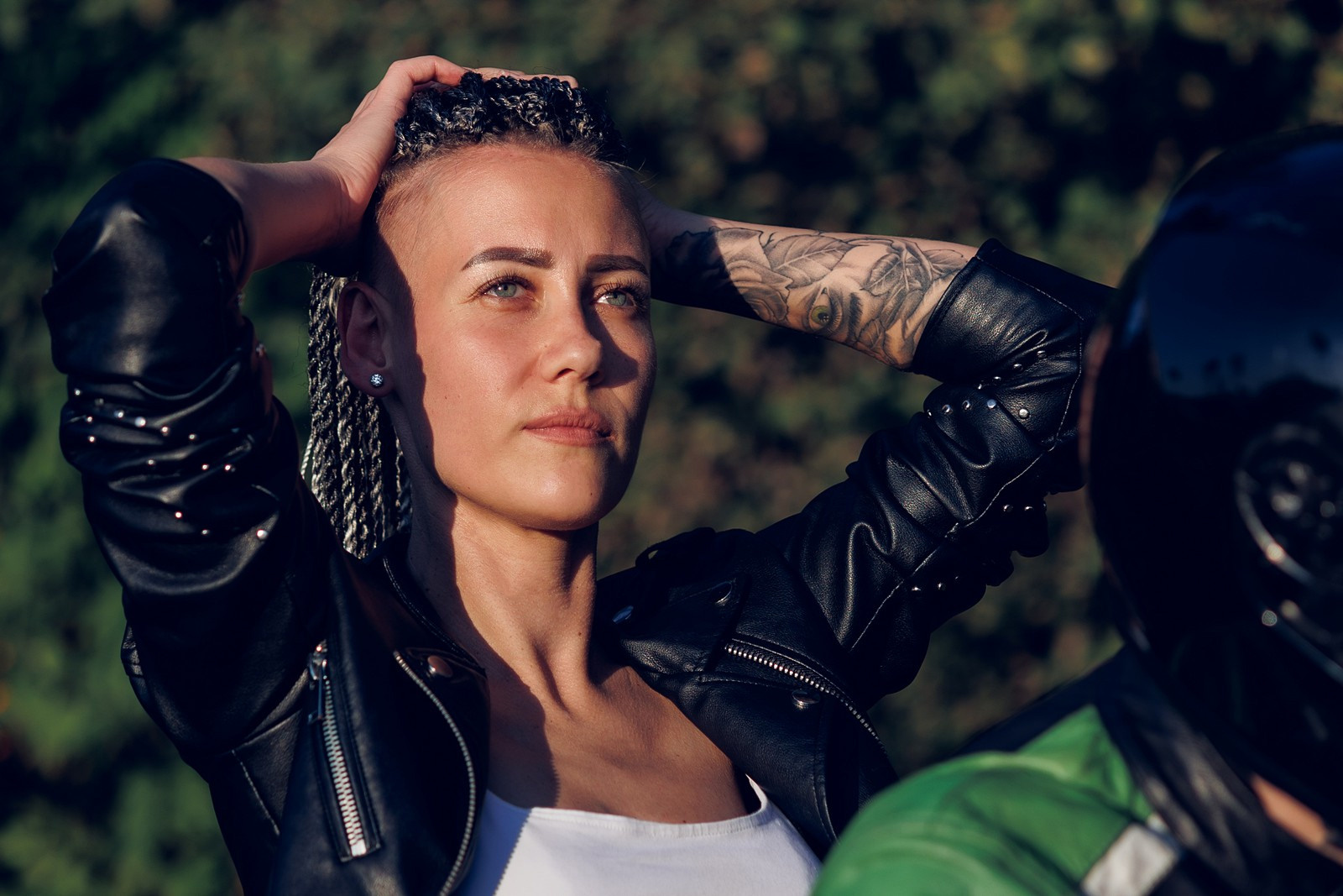 Портрет с мото. Свадебный и репортажный фотограф в Москве и Московской области