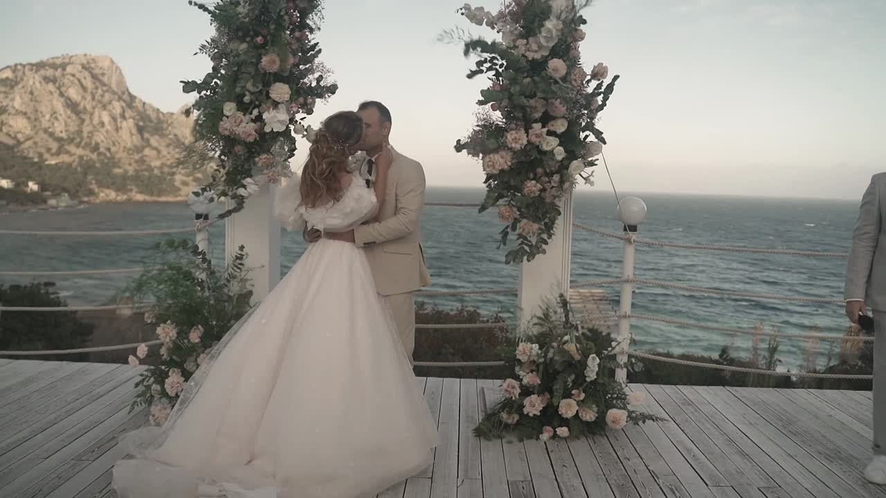 Сергей Левченко — Видеограф | Свадебные и Love story видео. Свадебный и семейный фотограф и видеограф, Крым, Москва, Санкт -Петербург