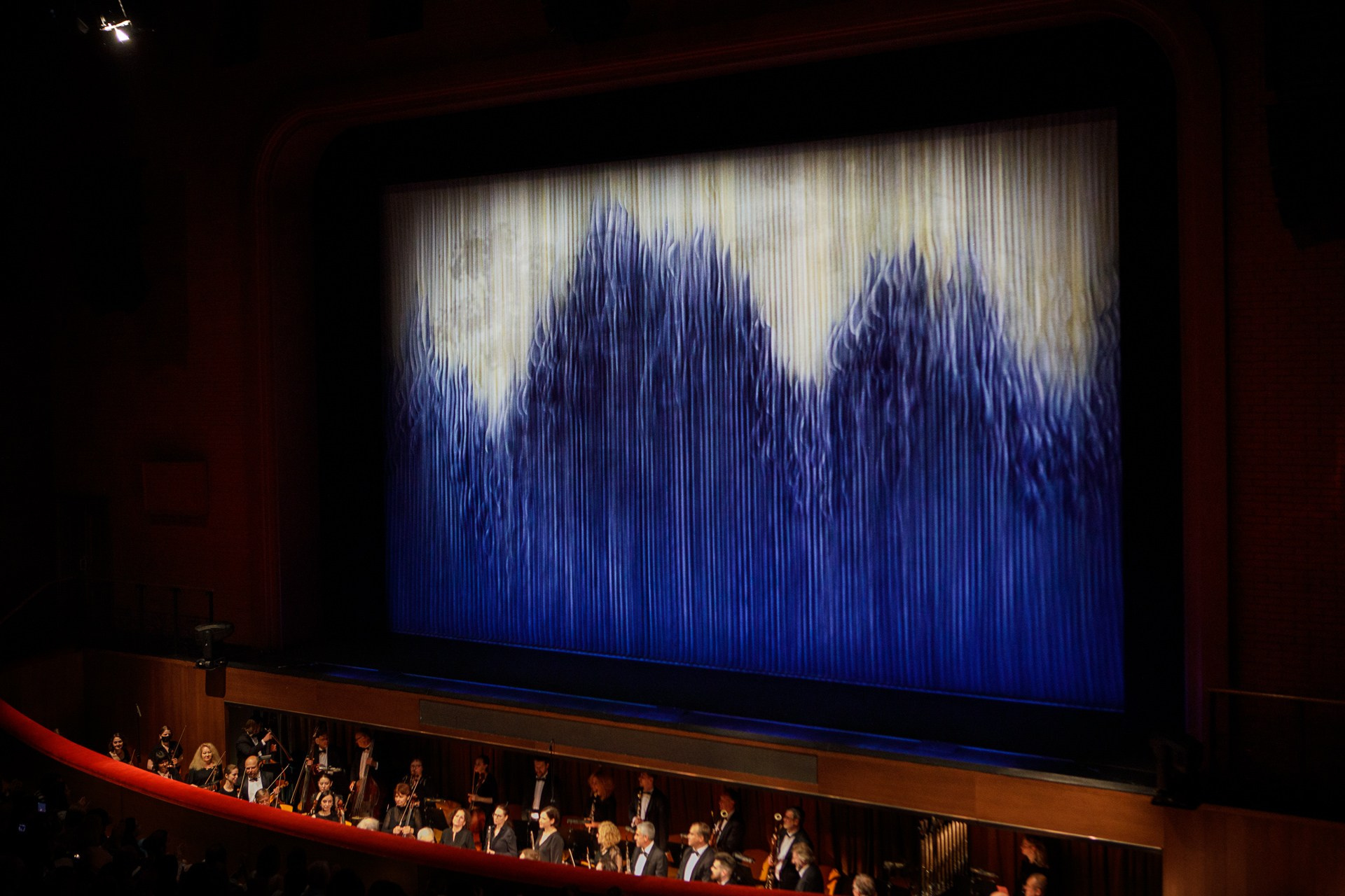 Изготовление мягких декораций для театра под ключ | Проектирование, пошив, монтаж. История занавеса. Превращаем идею в технологию