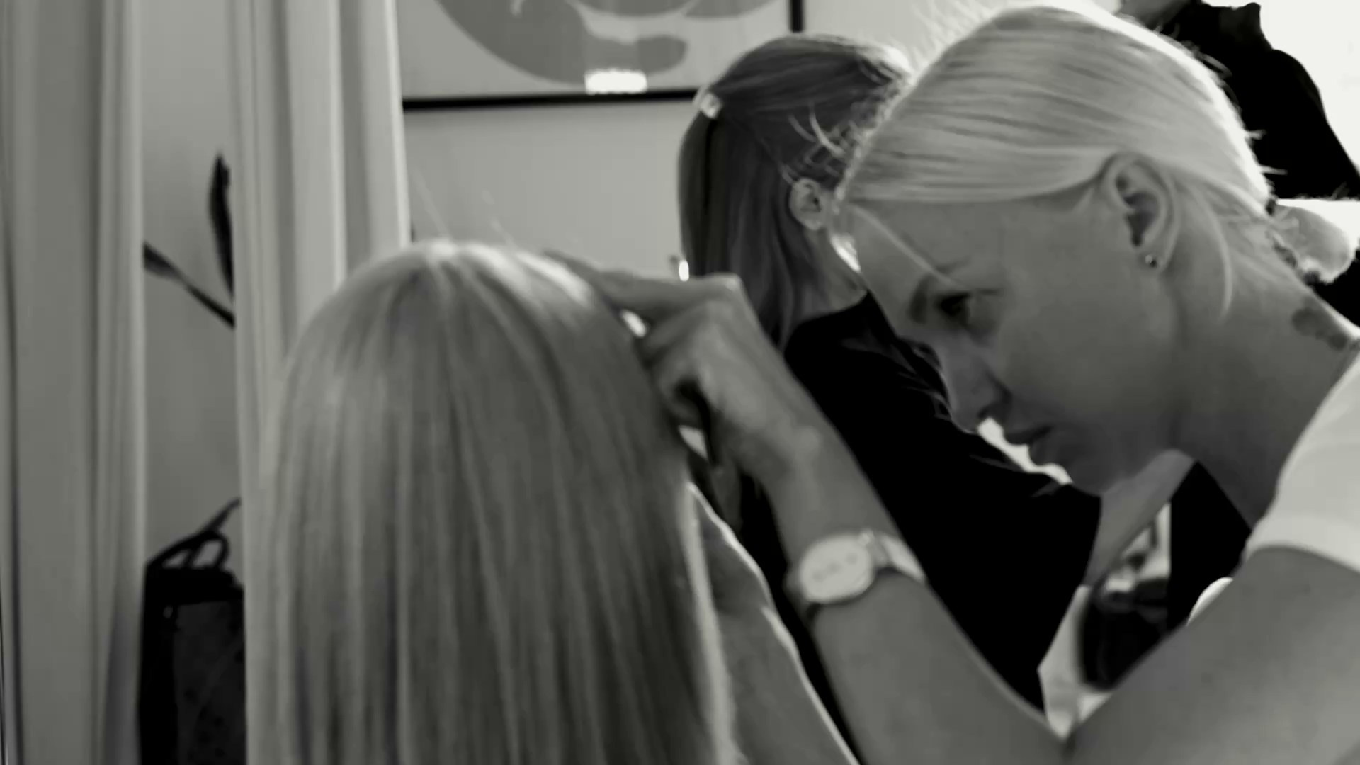 Женская съемка. Профессиональный фотограф беременности в СПБ. Стильные фотосессии беременности в стиле минимализм и классическая фотография