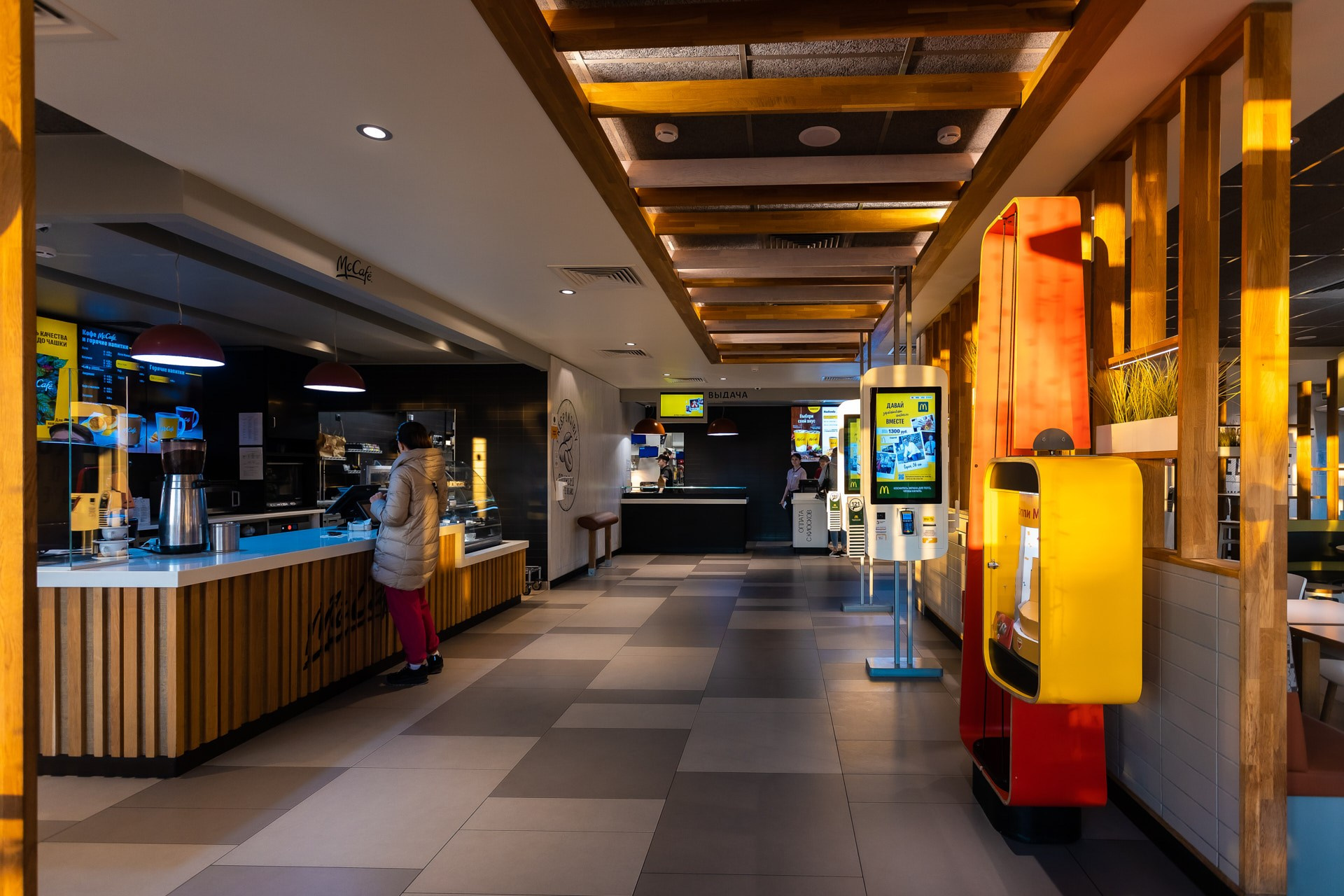 МсDonalds последний фототчет. Репортажный фотограф в Минске. Алексей Матюшков