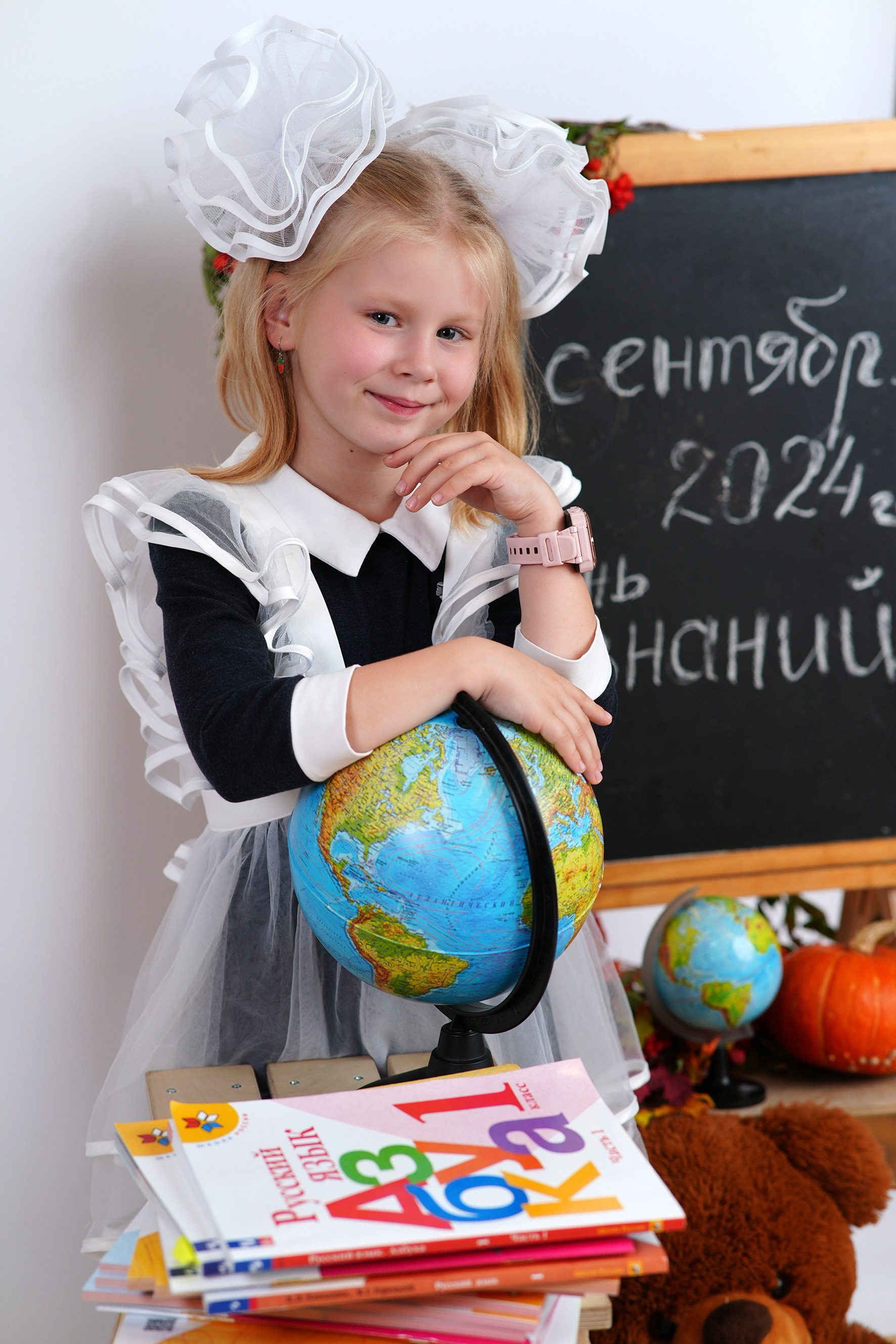 Тематические фотосессии «ЗДРАВСТВУЙ, ШКОЛА!». Школьная фотография в Санкт-Петербурге, выпускные альбомы, фотосессии