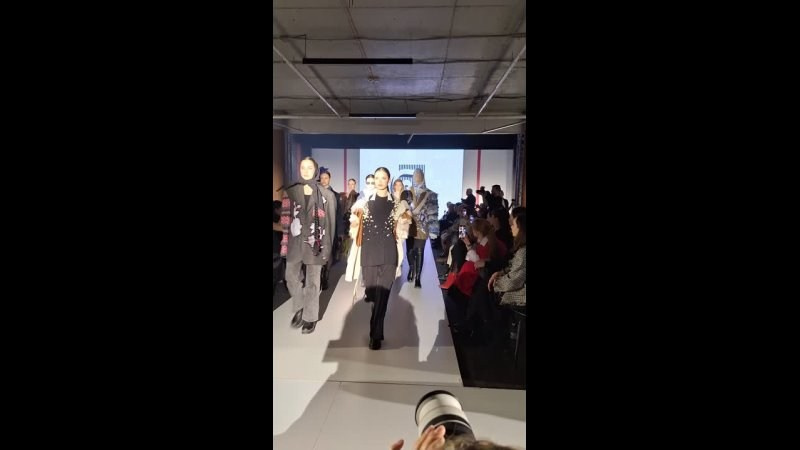 STAY COLORED IN RED. Екатерина Бикбаева фотограф, видеограф, медиа-продюсер