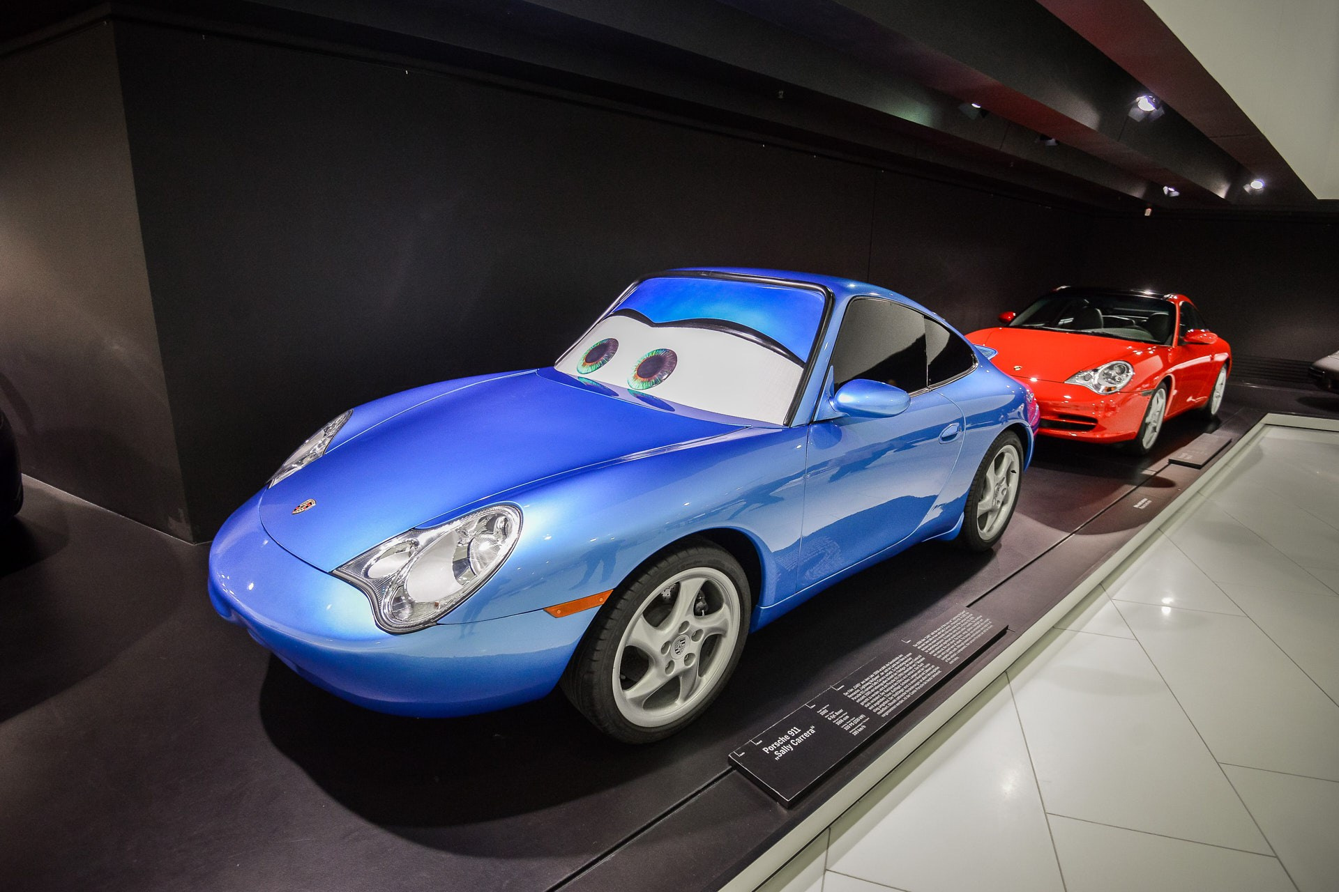 Музей Porsche в Штутгарте (2016 год). Репортажный фотограф в Минске. Алексей Матюшков