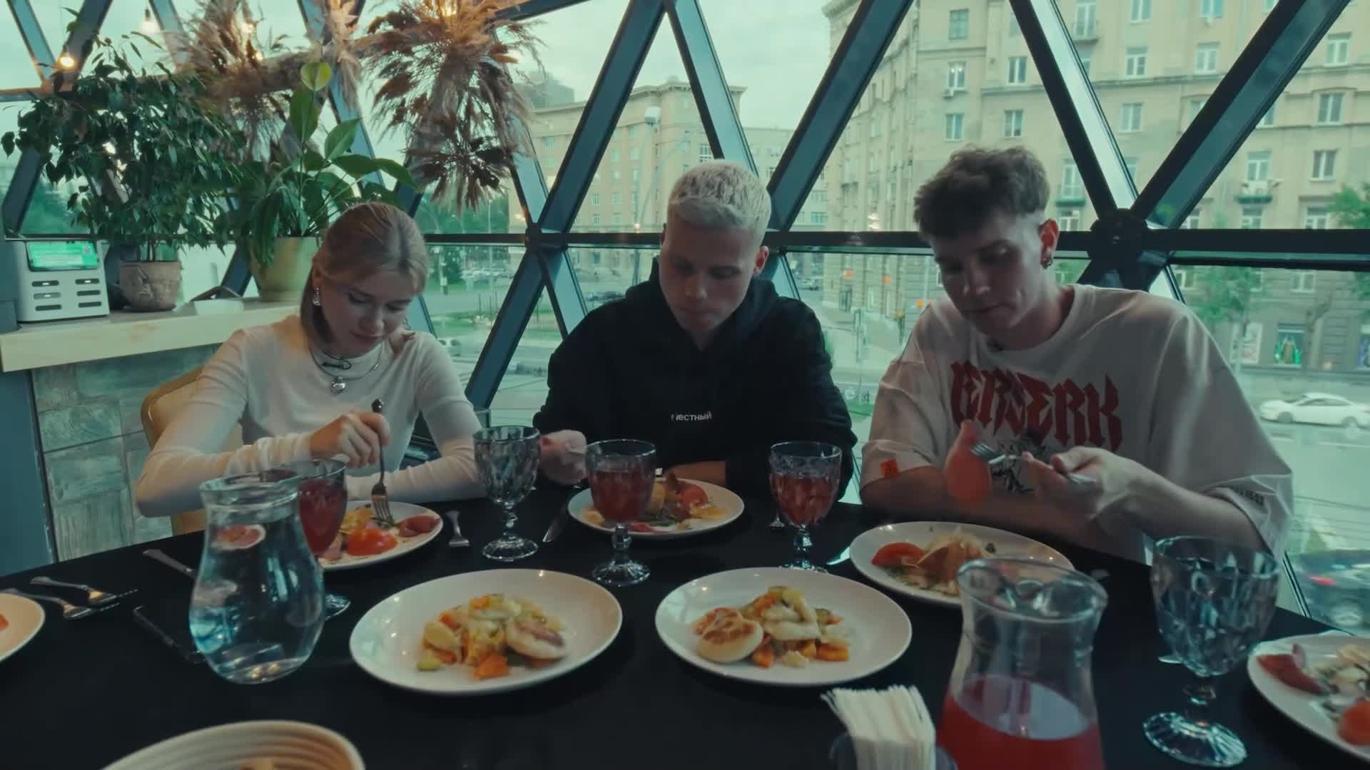 Макс Скрябин — Режиссер рекламы и кино (Branded doc): Портфолио