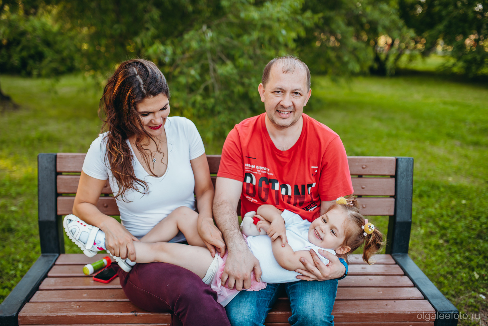 Алина с семьёй. Ольга Ли свадебный семейный фотограф Иркутск