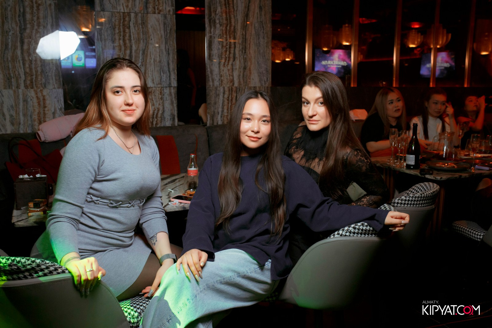 БАР ПАНАЕХАЛИ НА ДОСТЫК. КИПЯТКОМ АЛМАТЫ! Фотосъемка мероприятий в Алматы