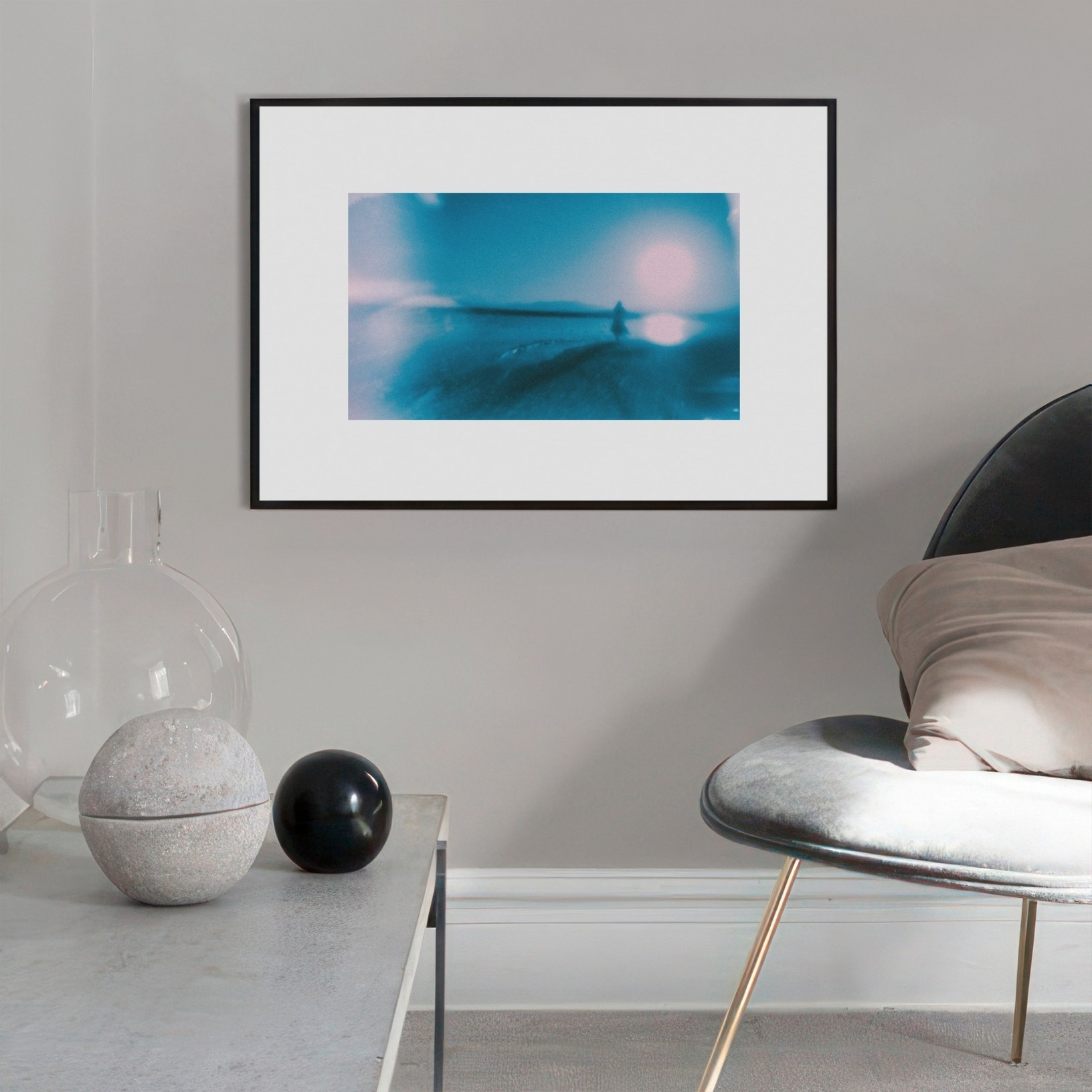 SOMETIMES SHE LOVES. Eduard Kopysov — International visual artist