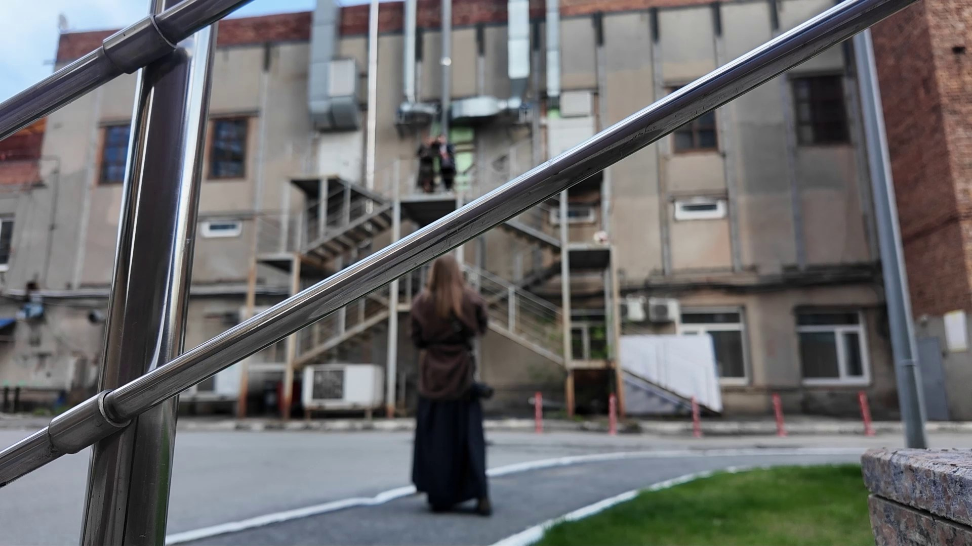 Стильная городская лавстори в Тюмени | Фотосессия для пары в стиле урбан