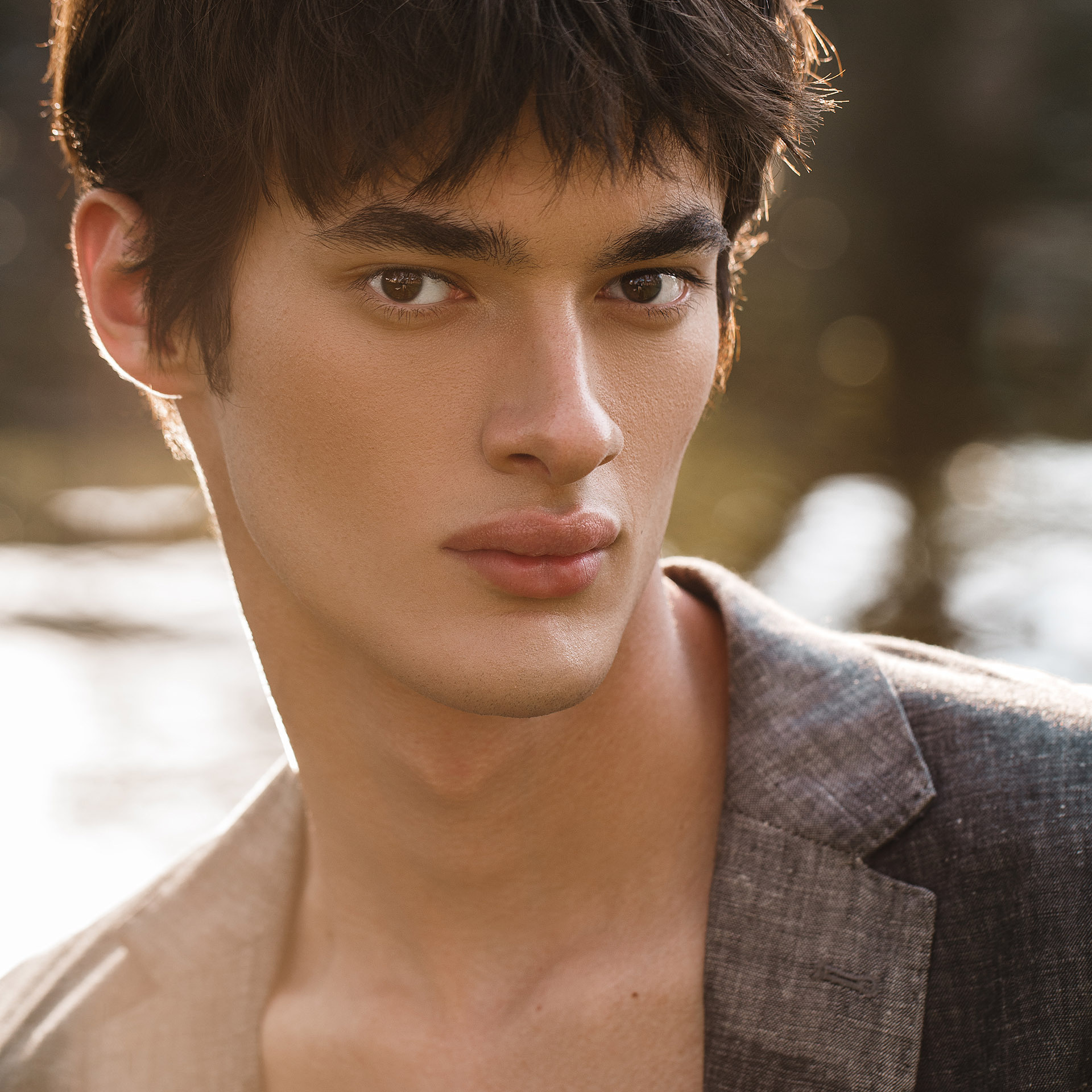 Jewelry, Beauty. Professional Retoucher, photo editor, Bali, Worldwide