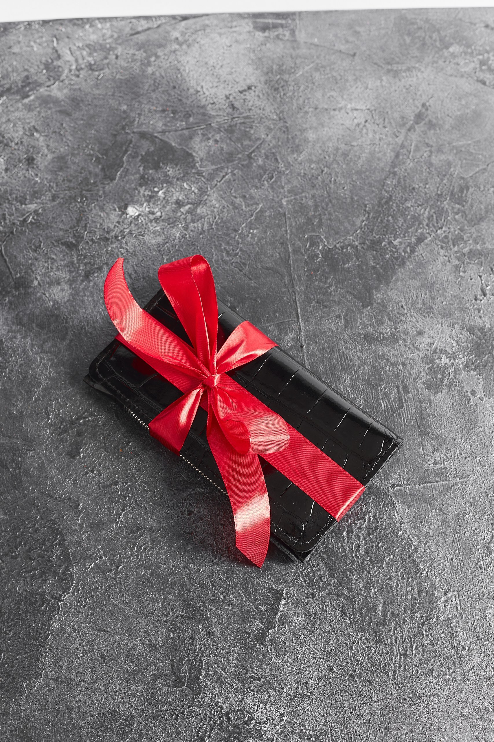 Модель 7КС04. Бренд Alligatore Biaco — это изящные изделия из натуральной кожи