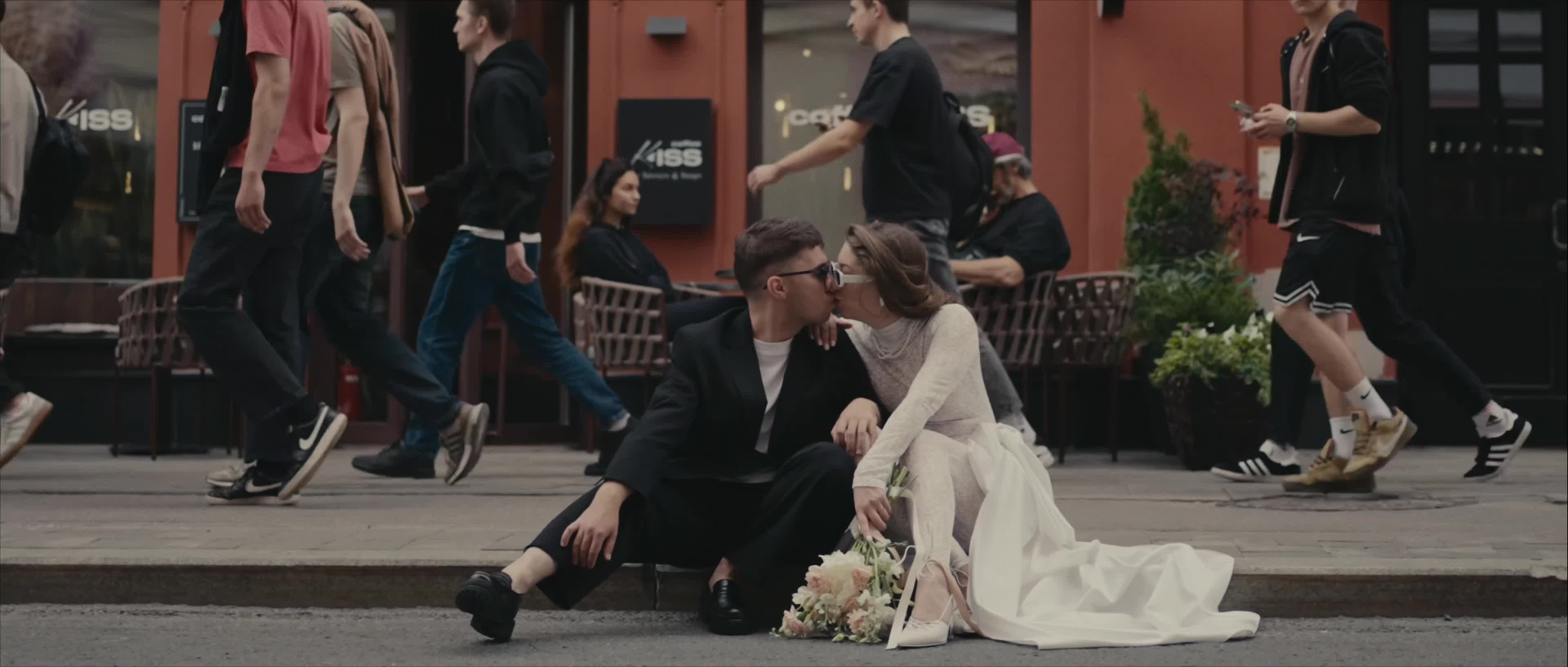 Дмитрий Корнетов | Видеолюкс. Съёмка свадебного дня в Москве: клип + фильм | Профессиональный видеограф