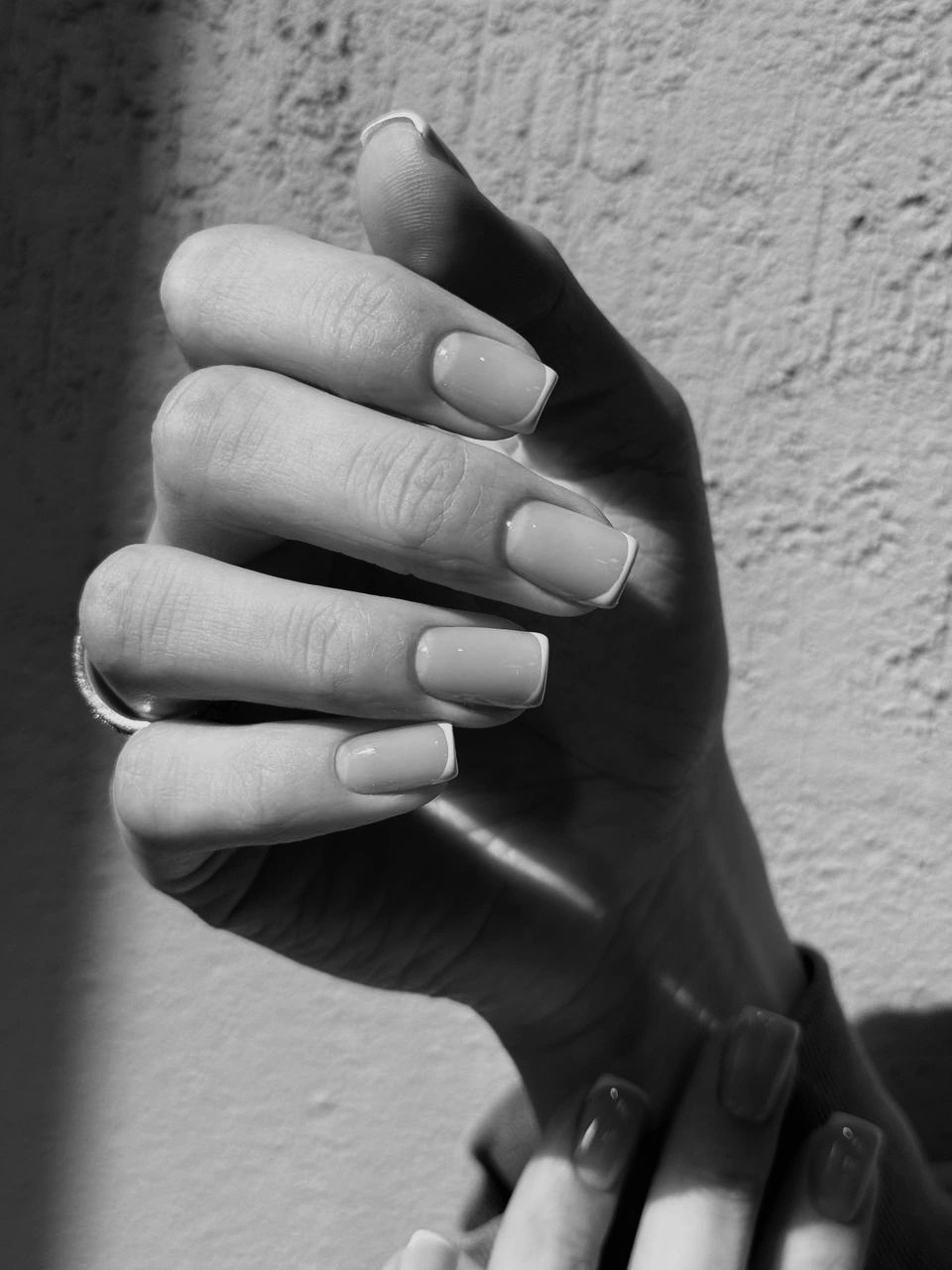 Услуги мастеров маникюра. Салон красоты Праvда в Москве