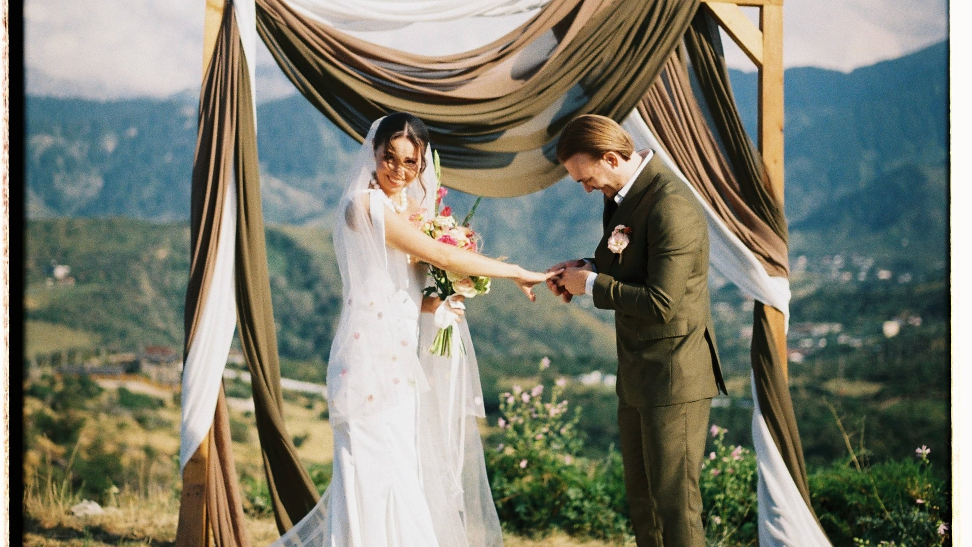 Портфолио. Свадебный видеограф в Алматы Ирина